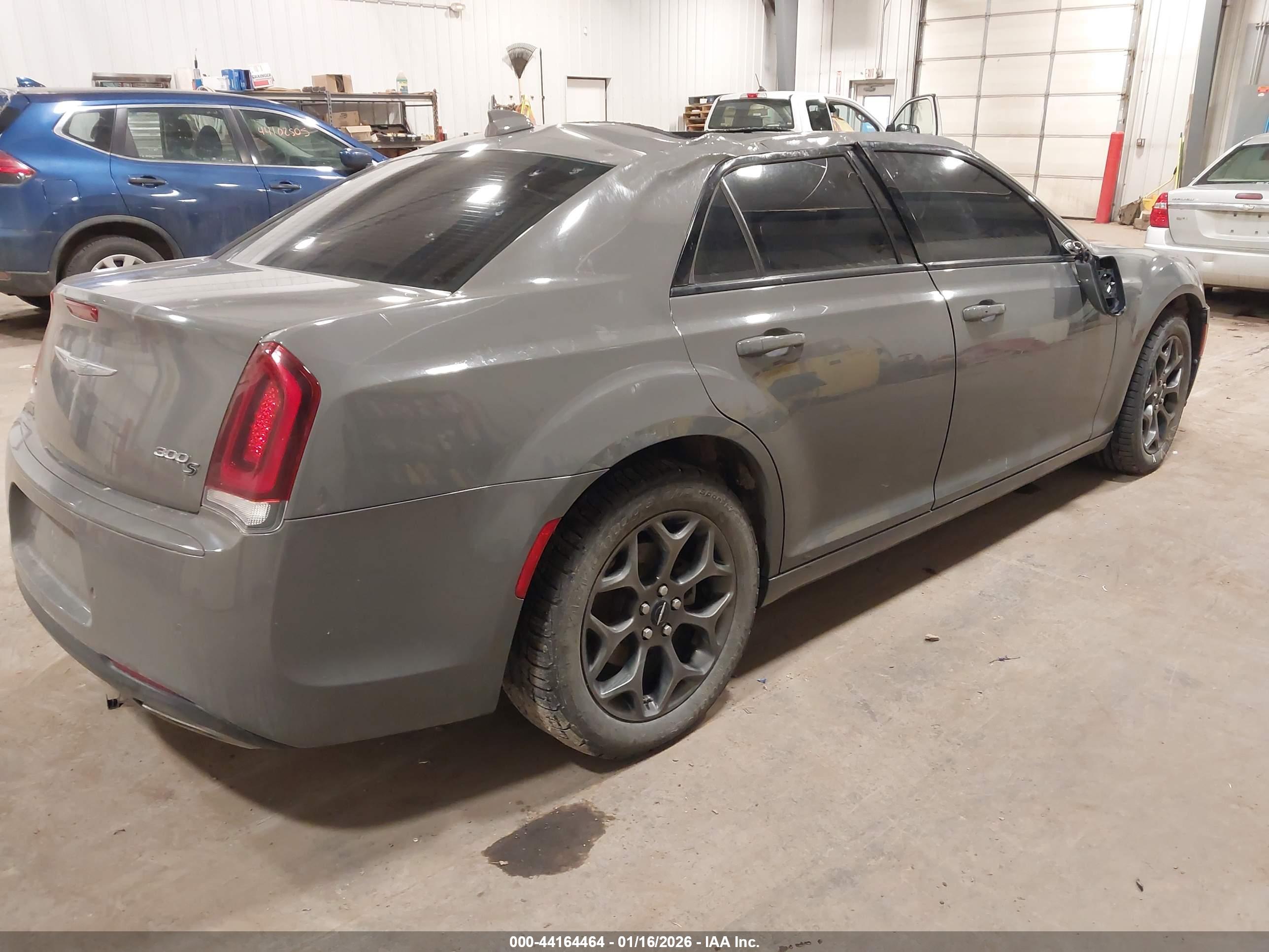 CHRYSLER 300 image 4