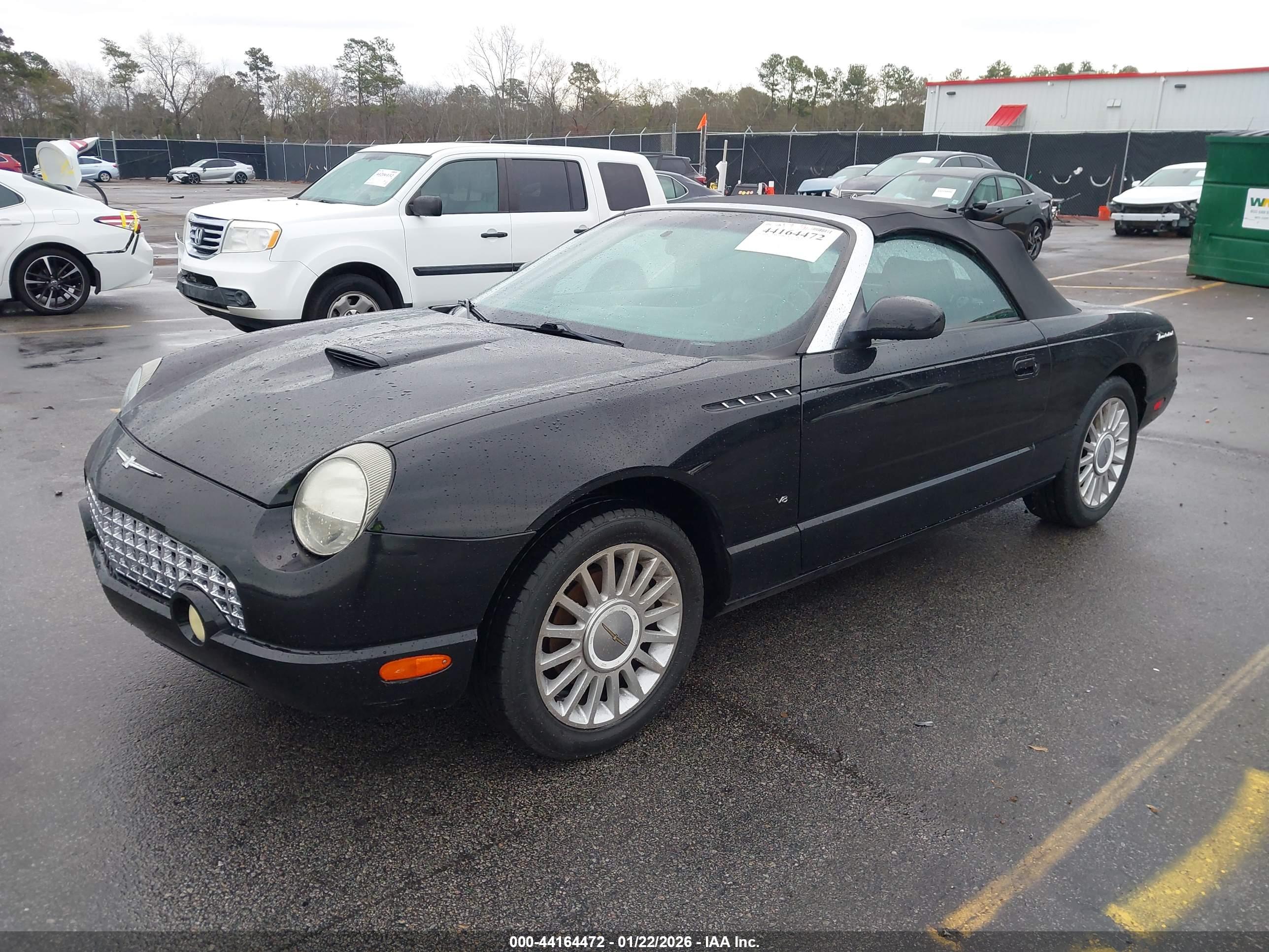 FORD THUNDERBIRD image 2