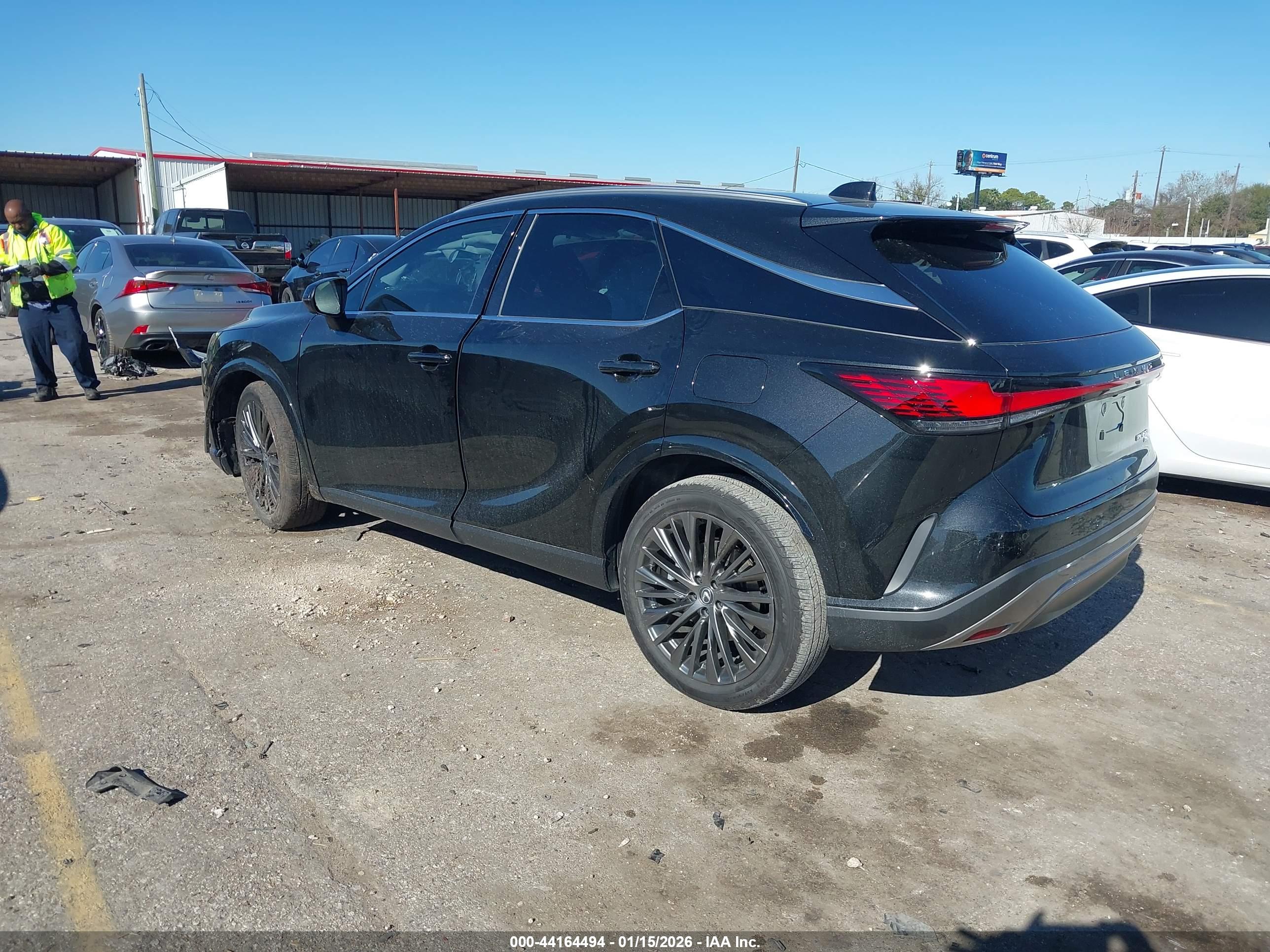 LEXUS RX image 3