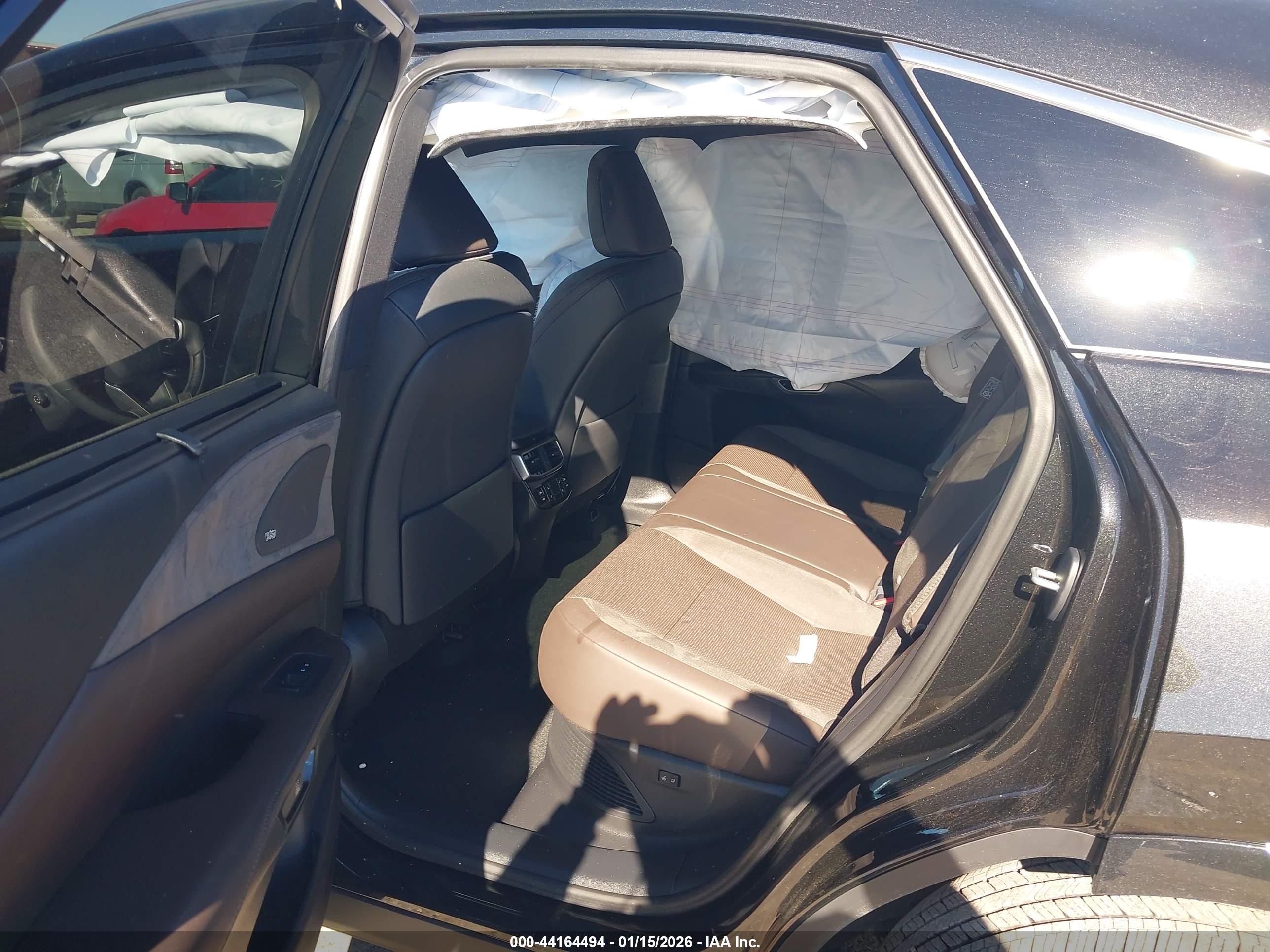 LEXUS RX image 8