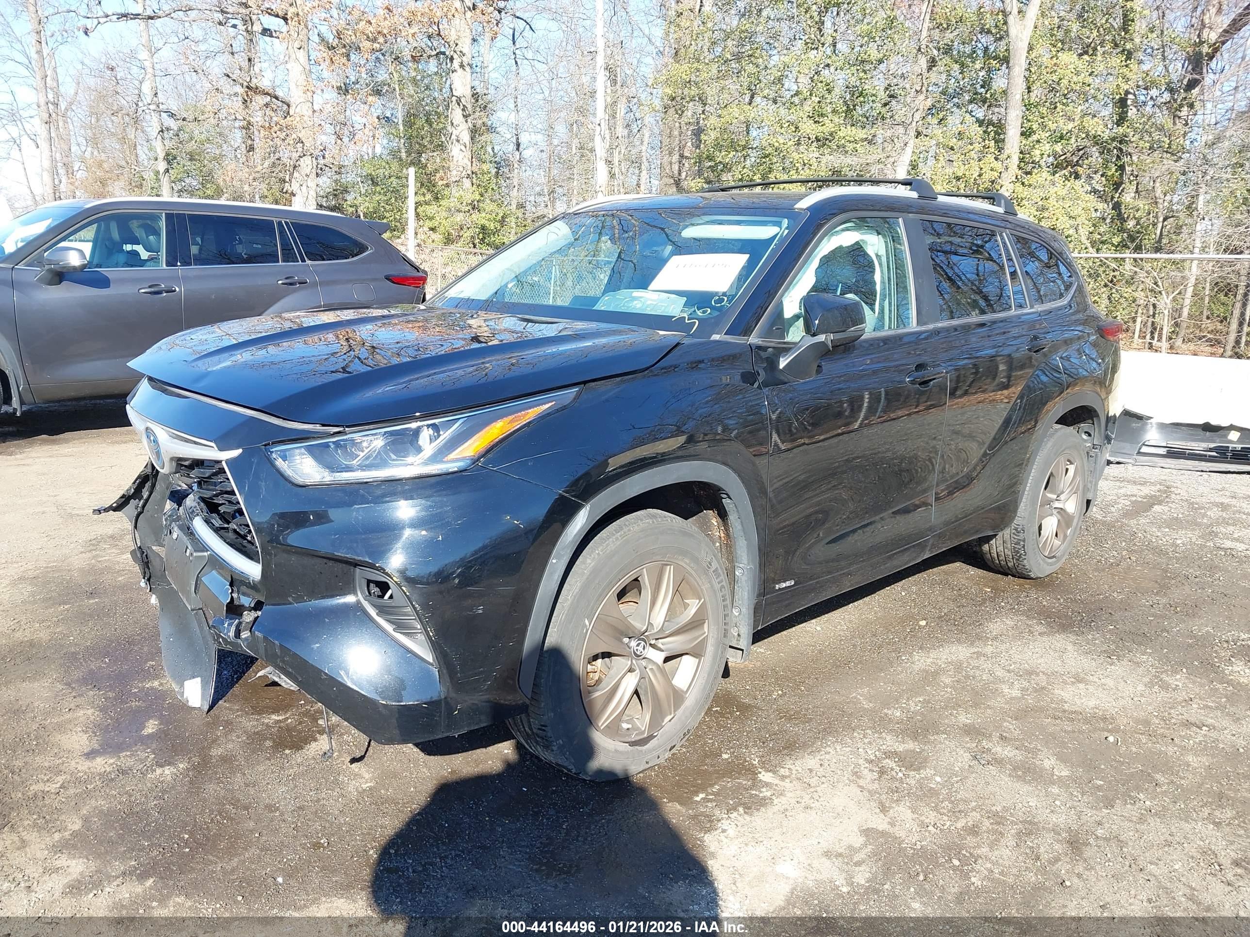TOYOTA HIGHLANDER image 2