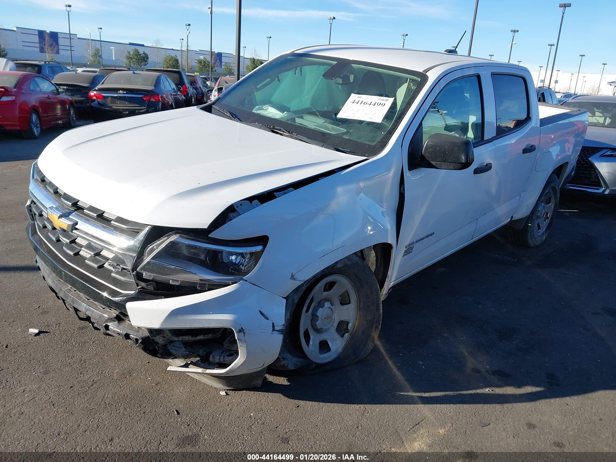 CHEVROLET COLORADO image 6