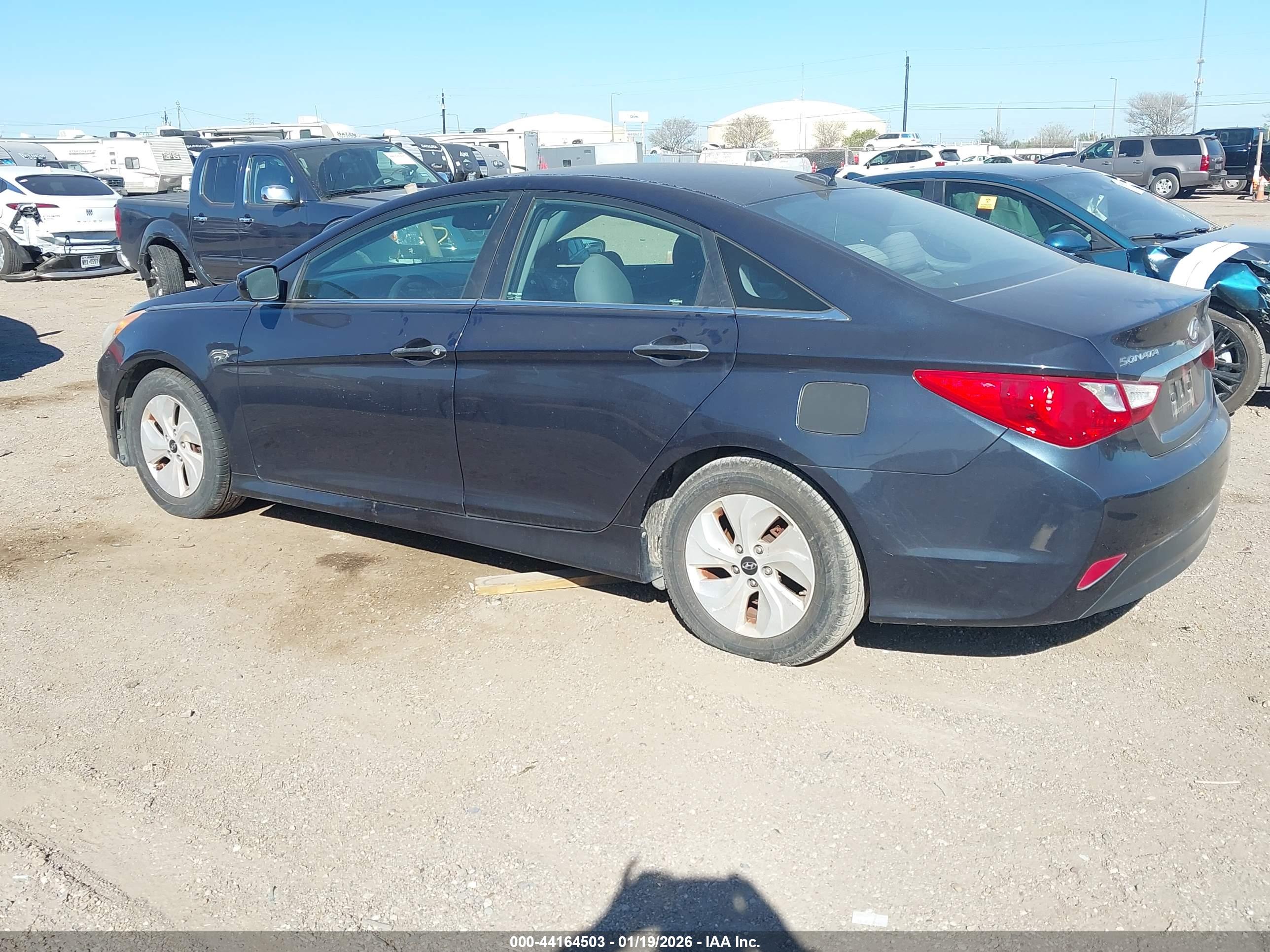 HYUNDAI SONATA image 3