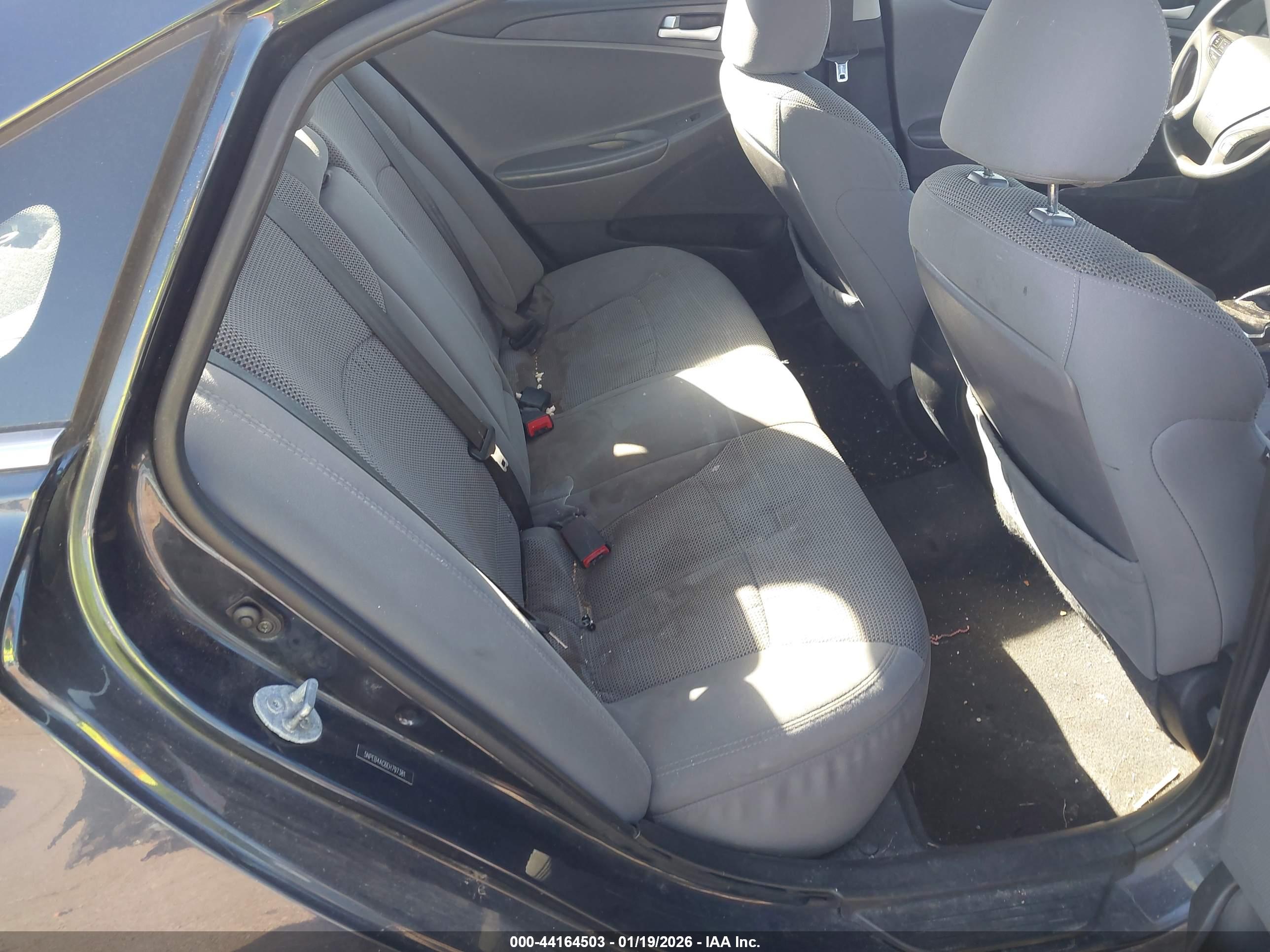 HYUNDAI SONATA image 8