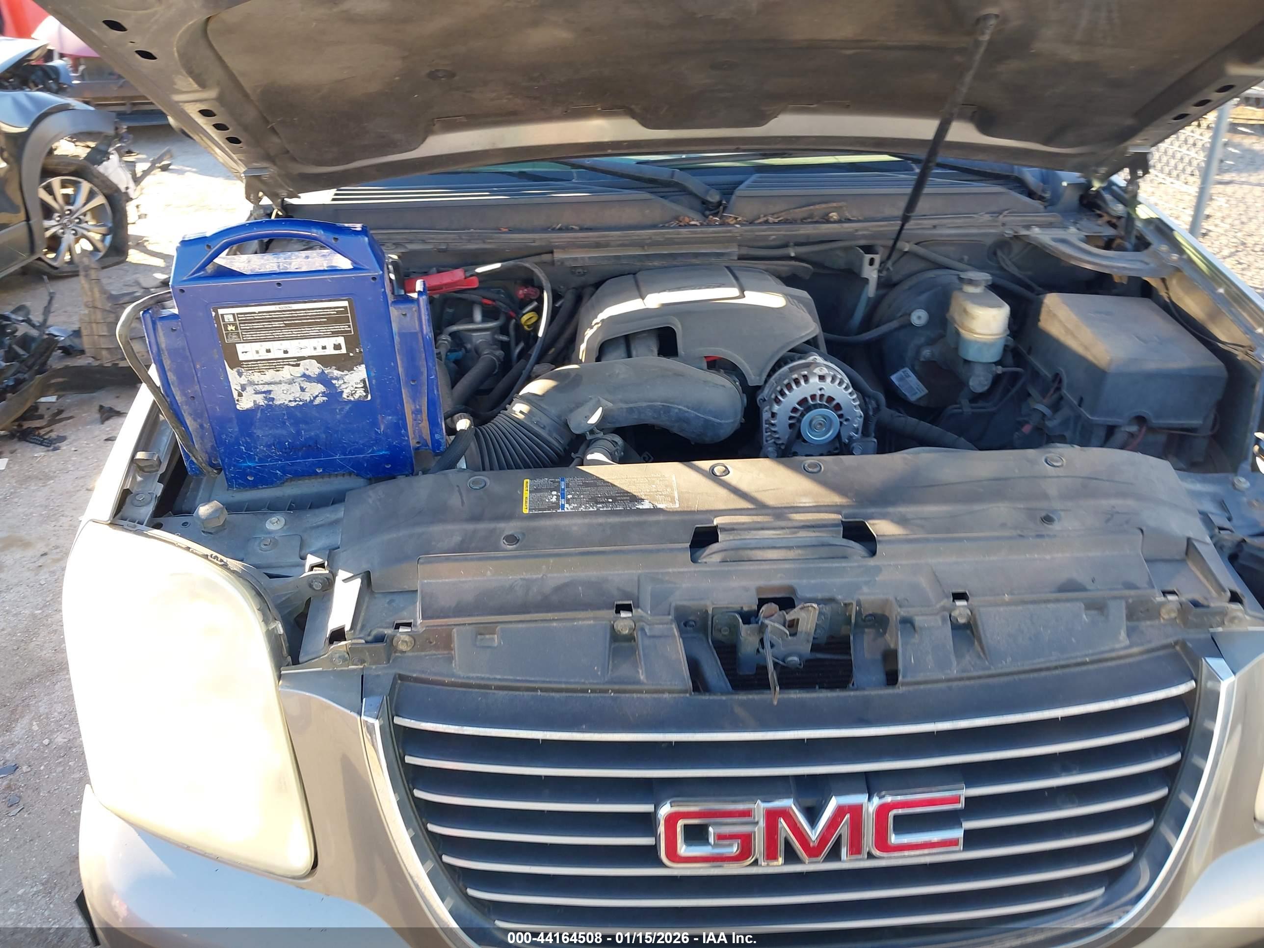 GMC YUKON image 10