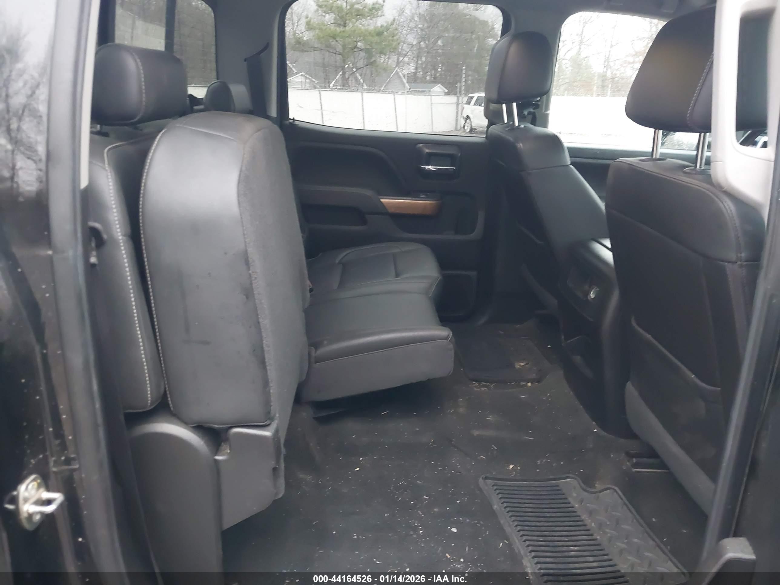 CHEVROLET SILVERADO image 8