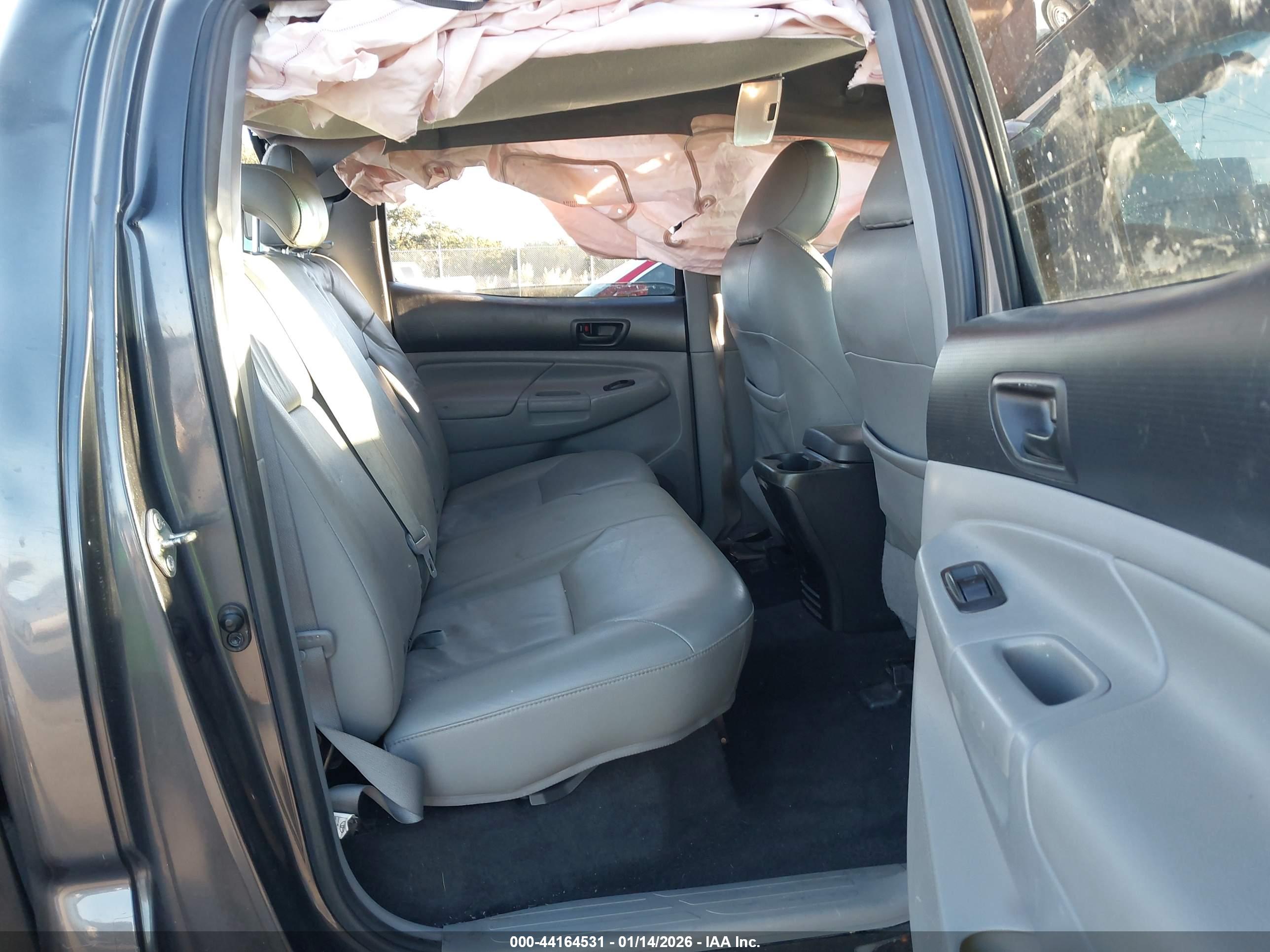 TOYOTA TACOMA image 8