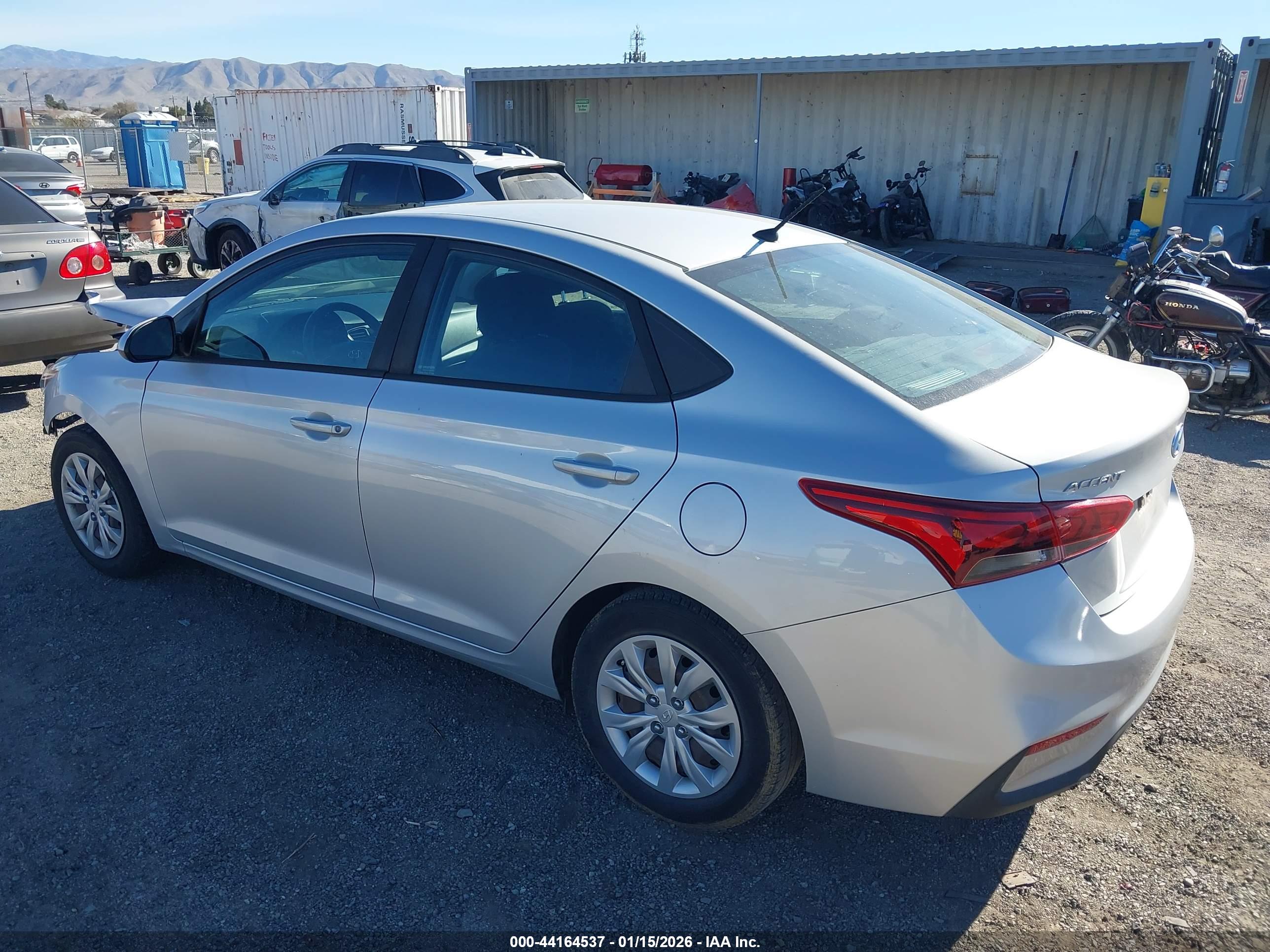 HYUNDAI ACCENT image 3