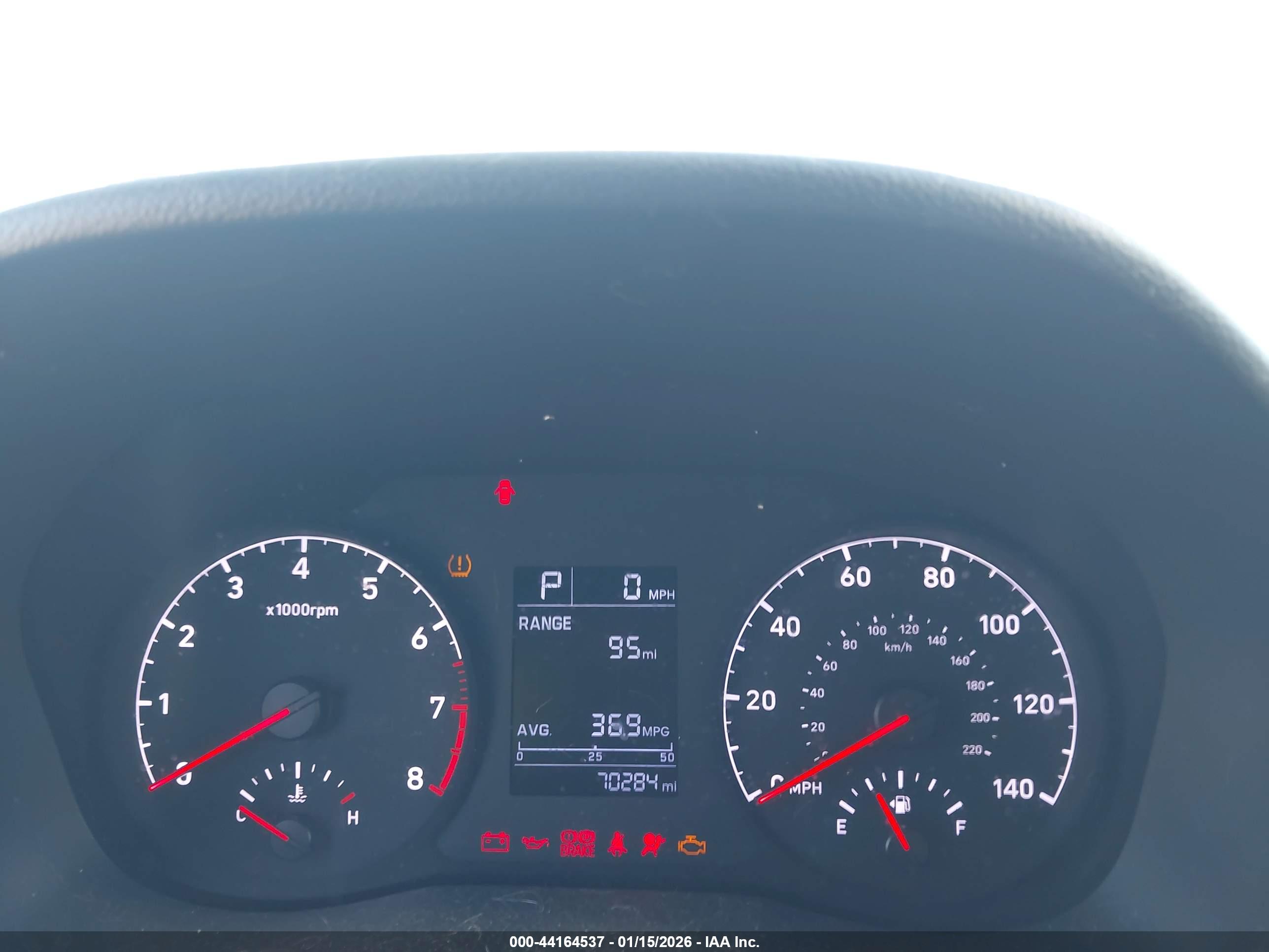 HYUNDAI ACCENT image 7