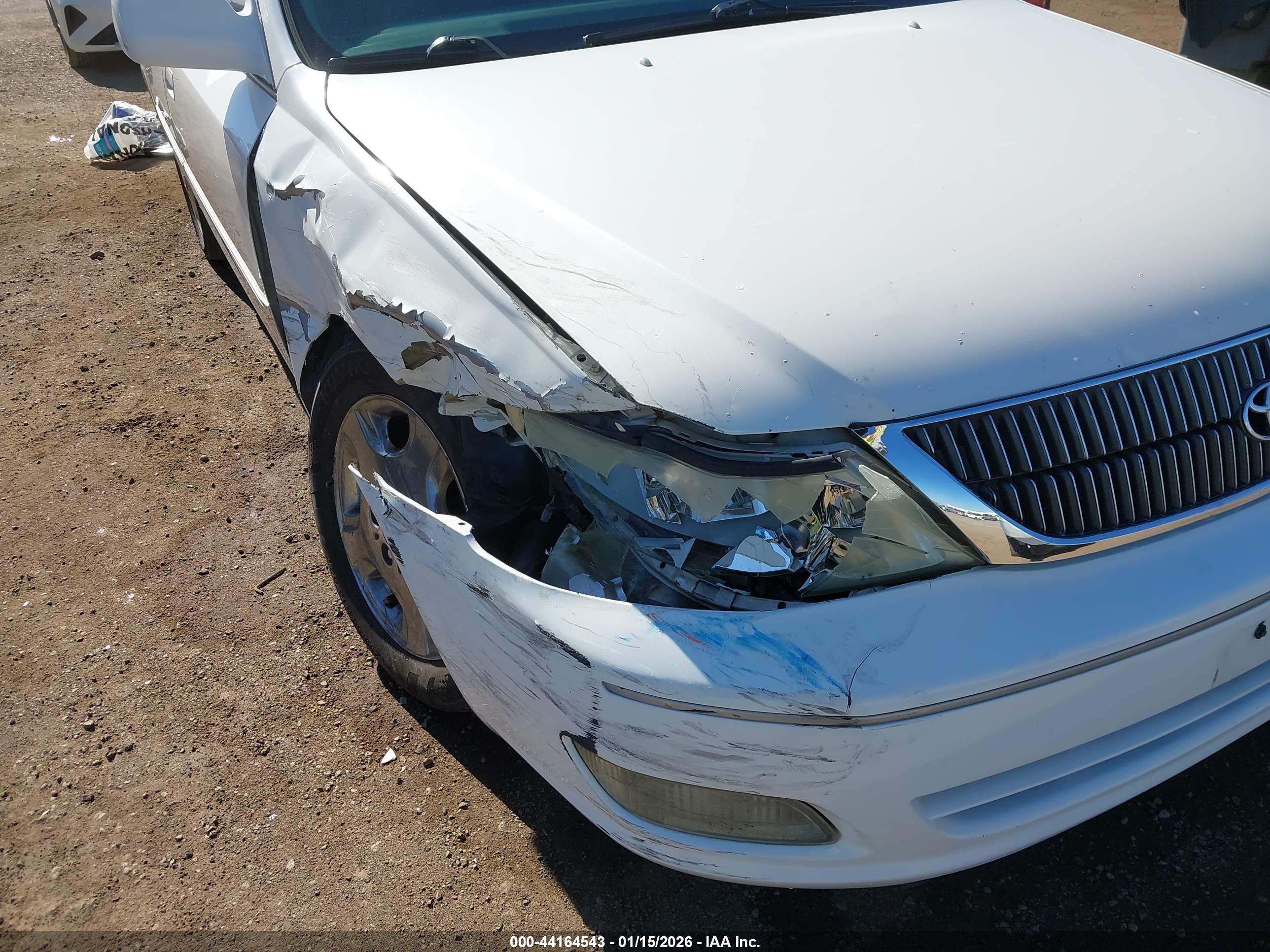 TOYOTA AVALON image 6