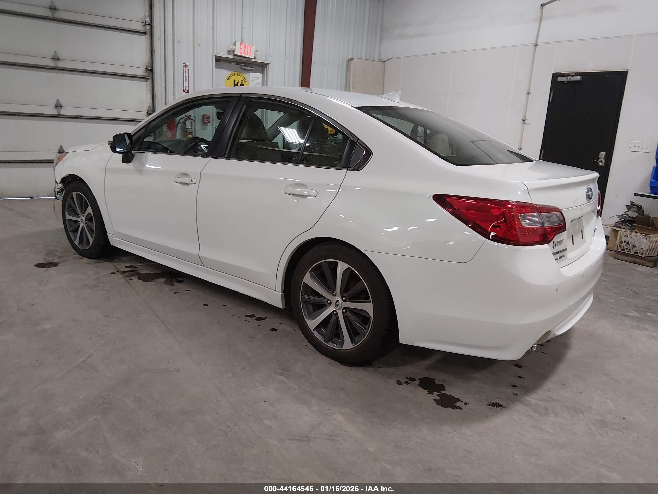 SUBARU LEGACY image 3