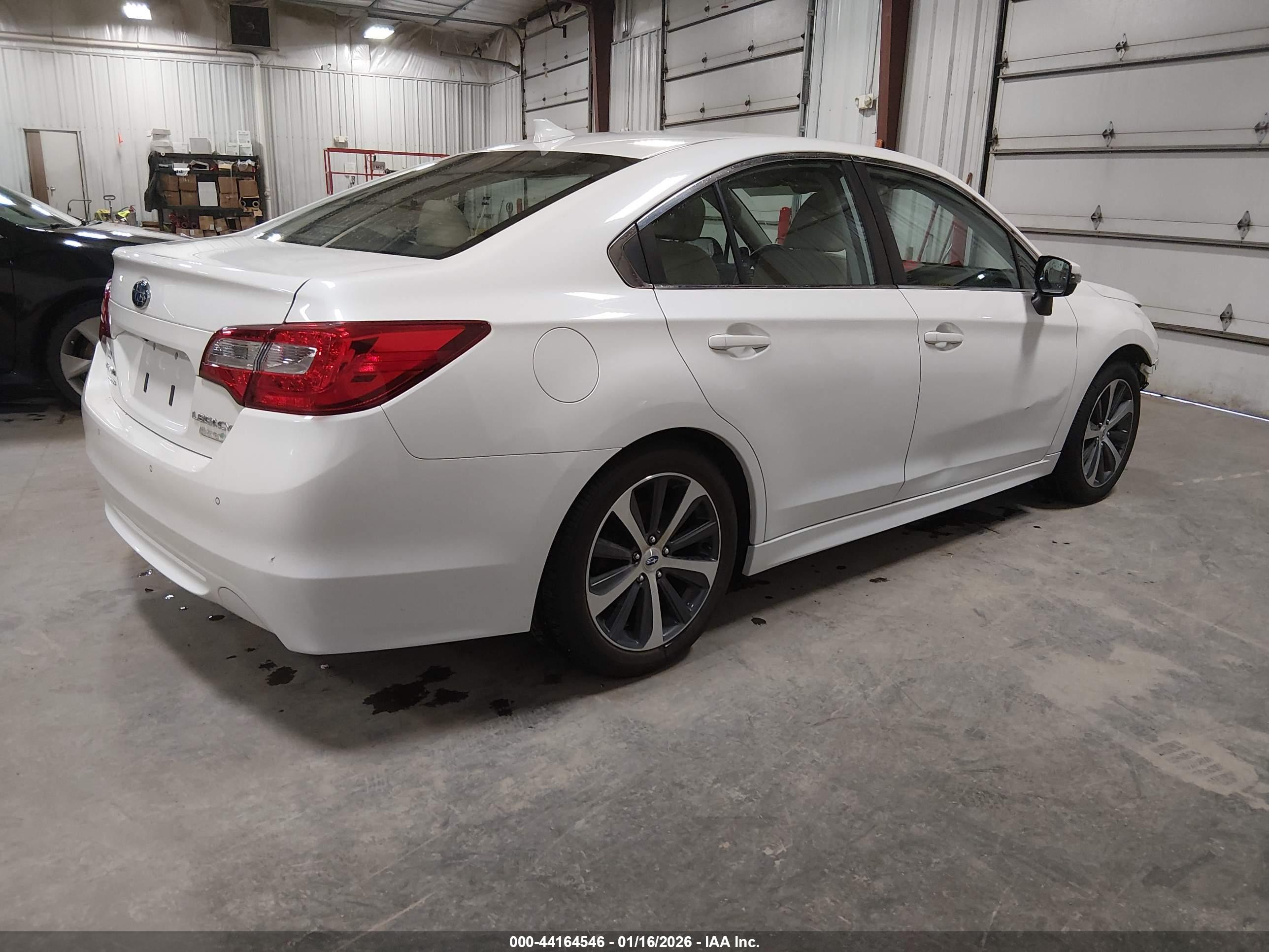SUBARU LEGACY image 4