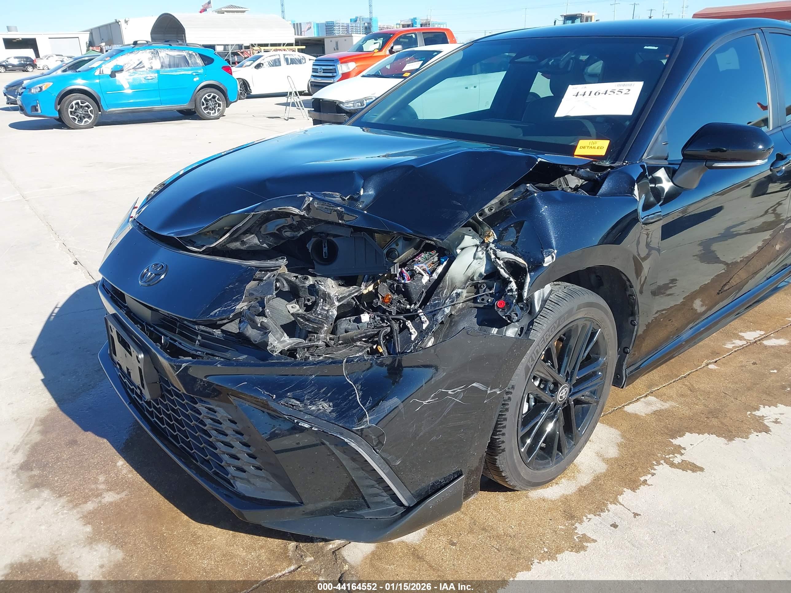 TOYOTA CAMRY image 6