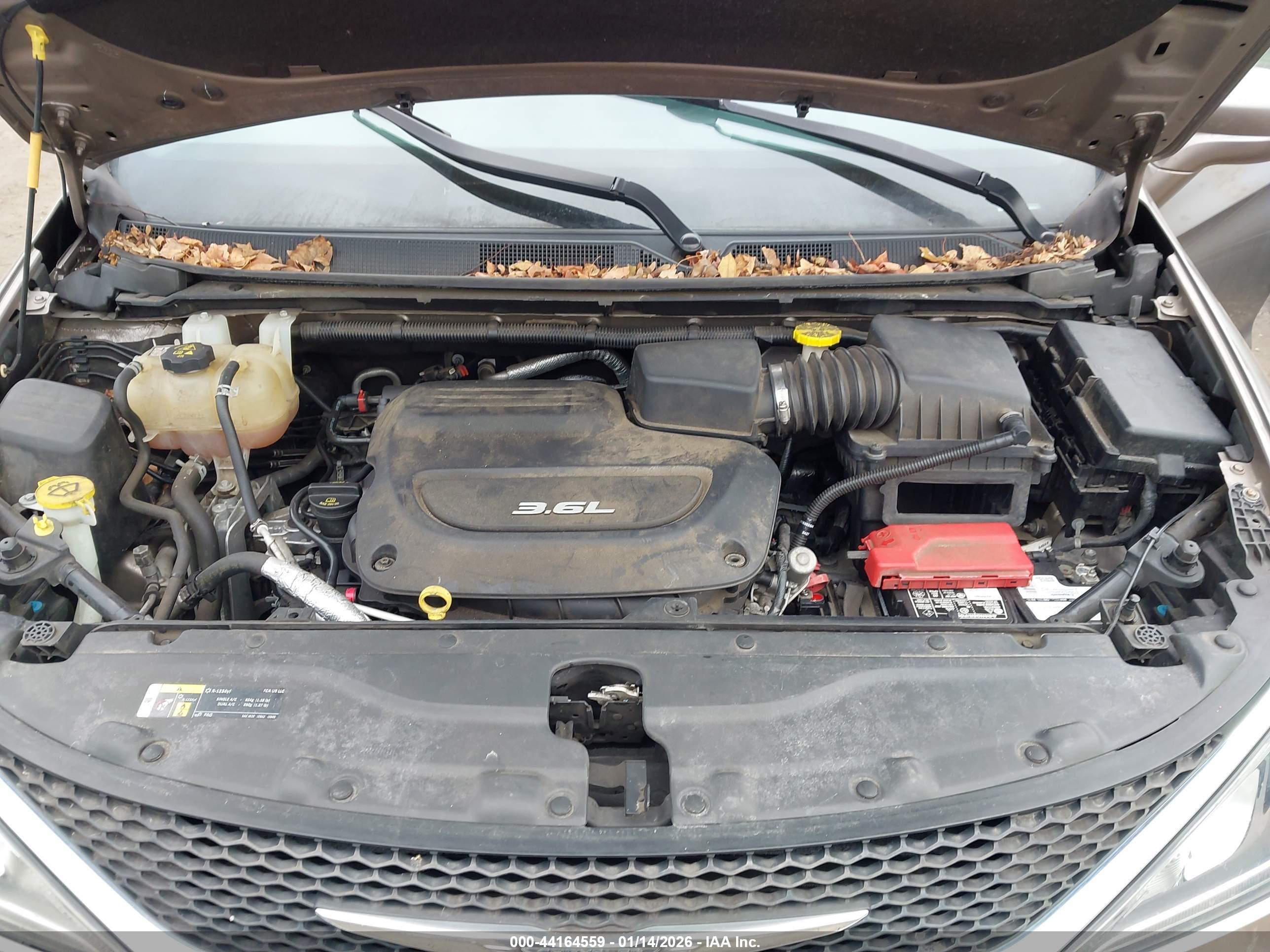 CHRYSLER PACIFICA image 10