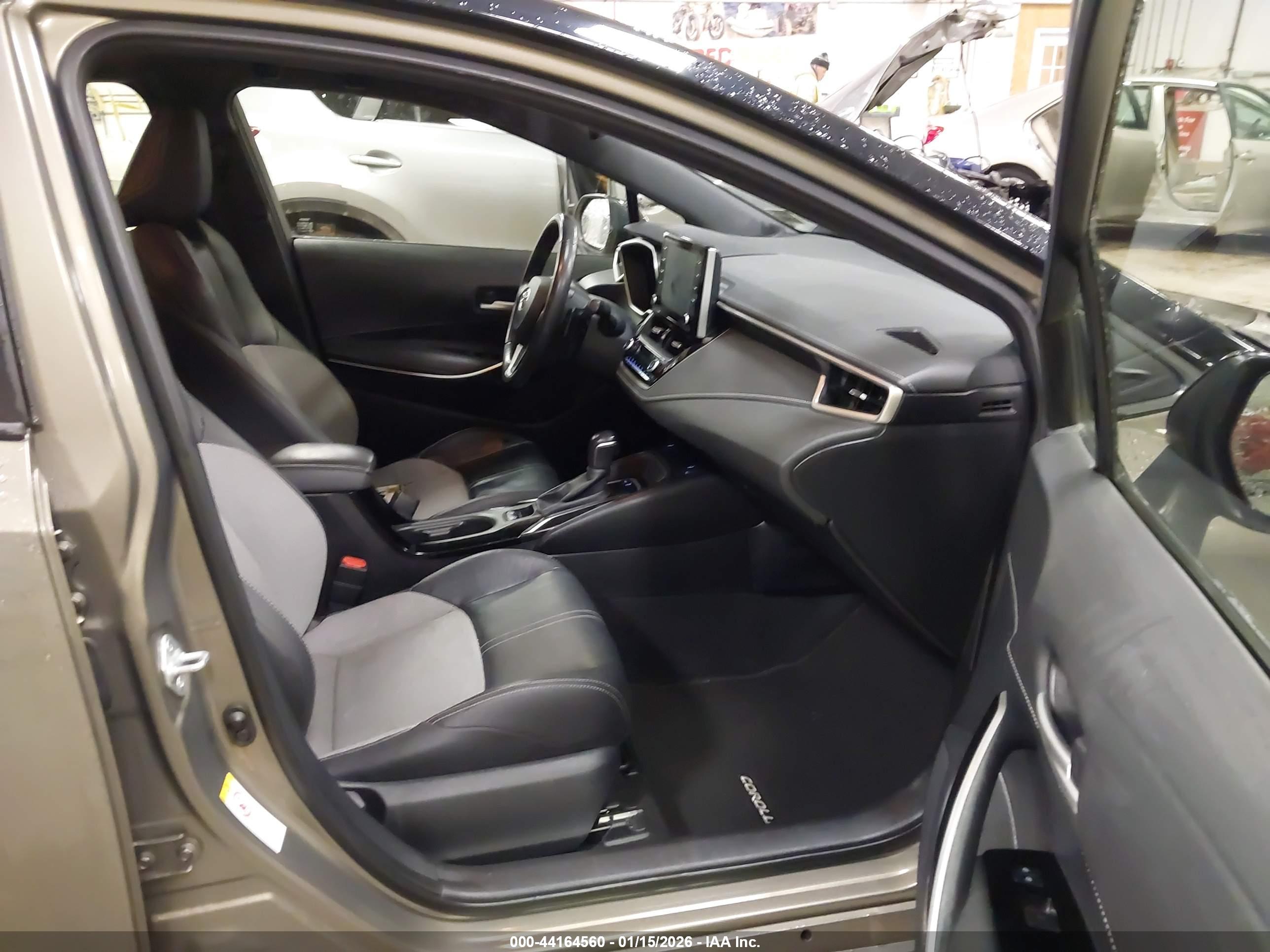 TOYOTA COROLLA image 5