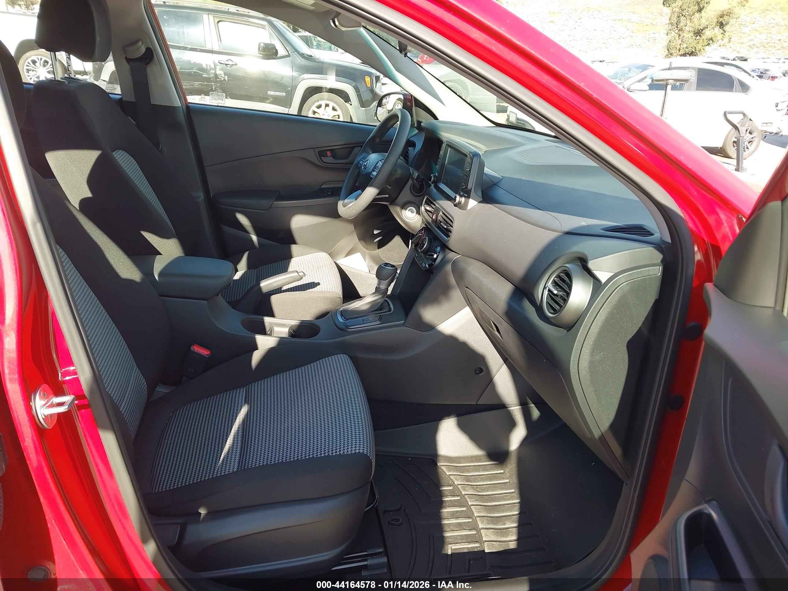 HYUNDAI KONA image 5