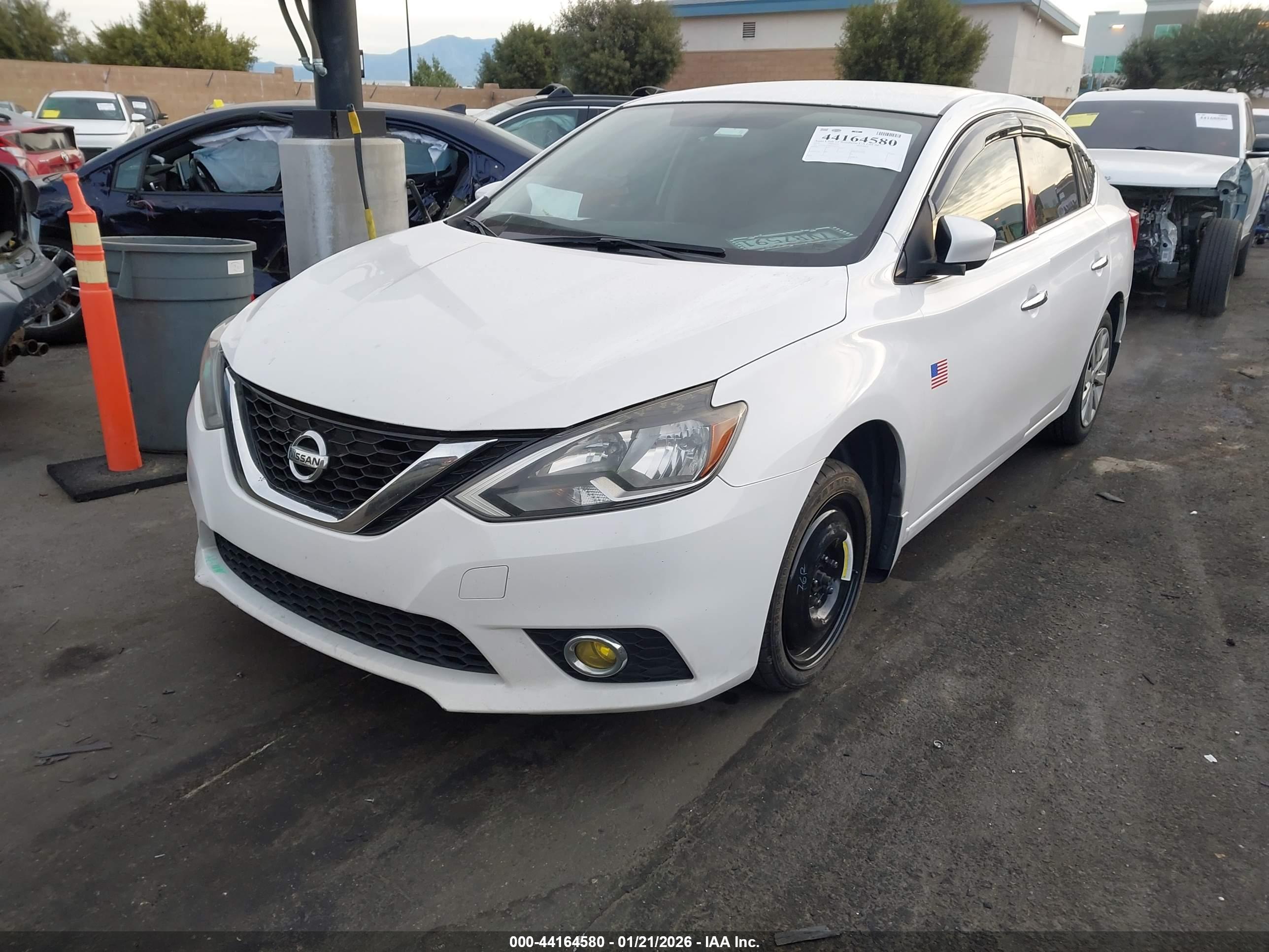 NISSAN SENTRA image 2