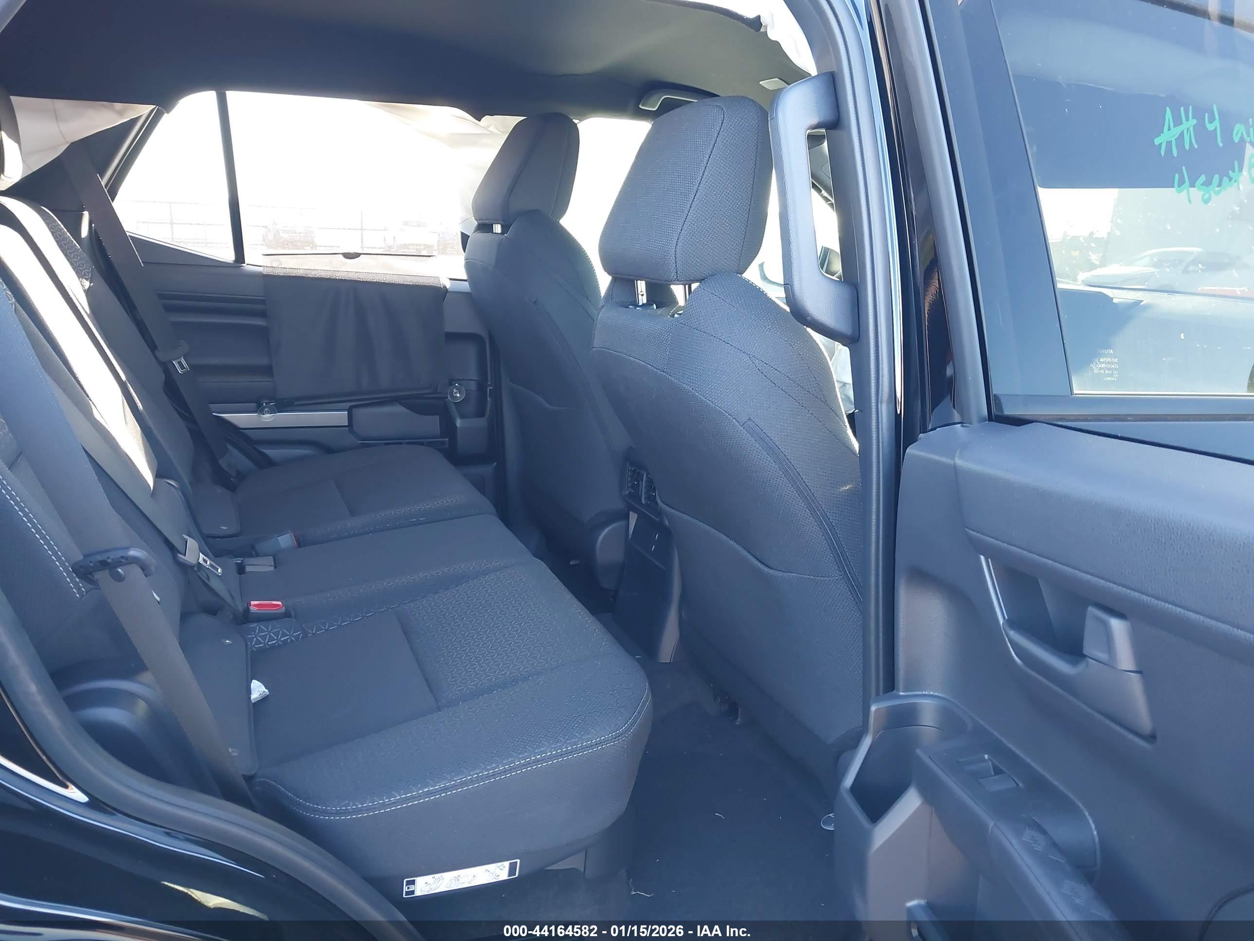 TOYOTA 4RUNNER image 8