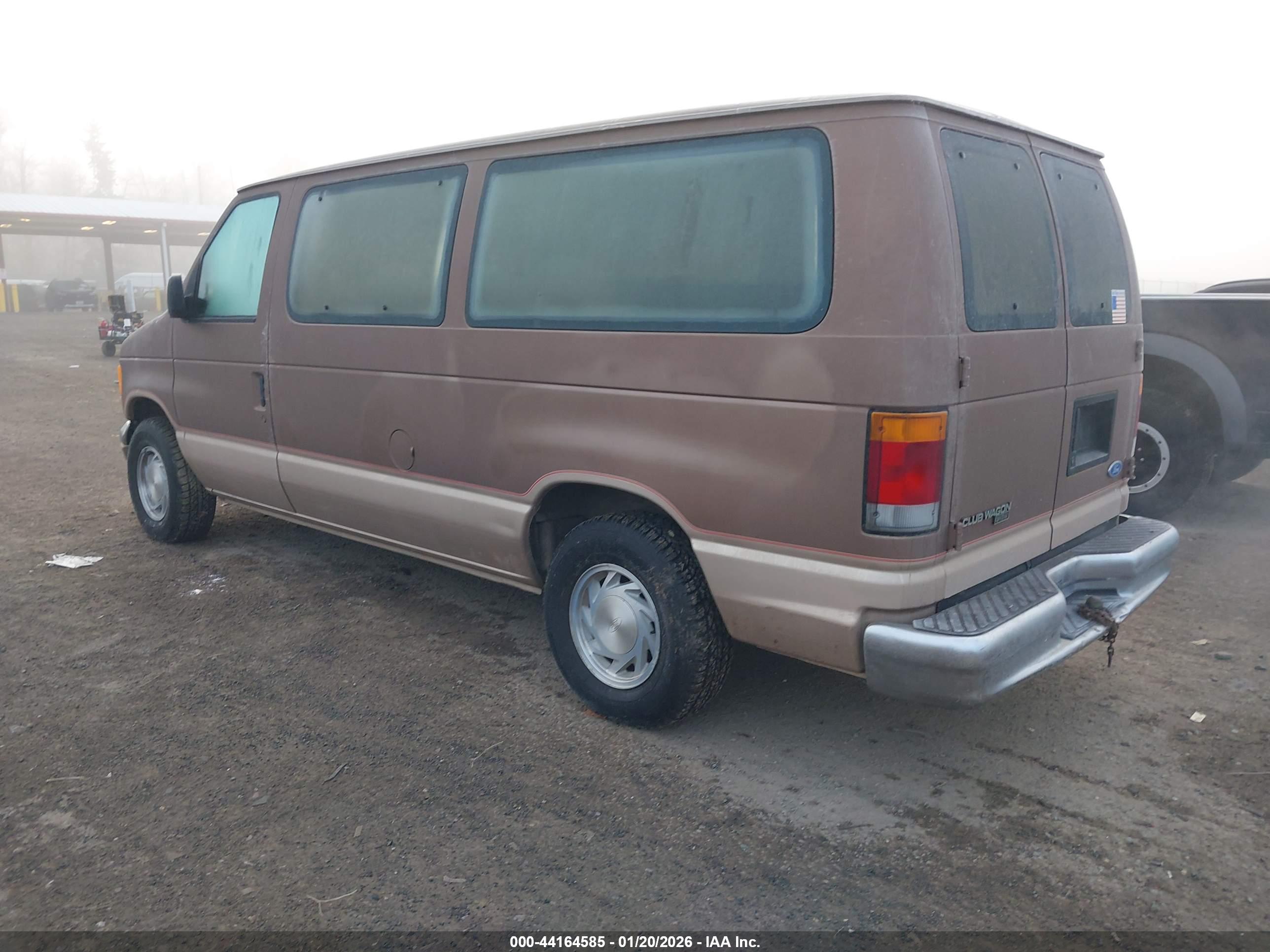 FORD ECONOLINE image 3