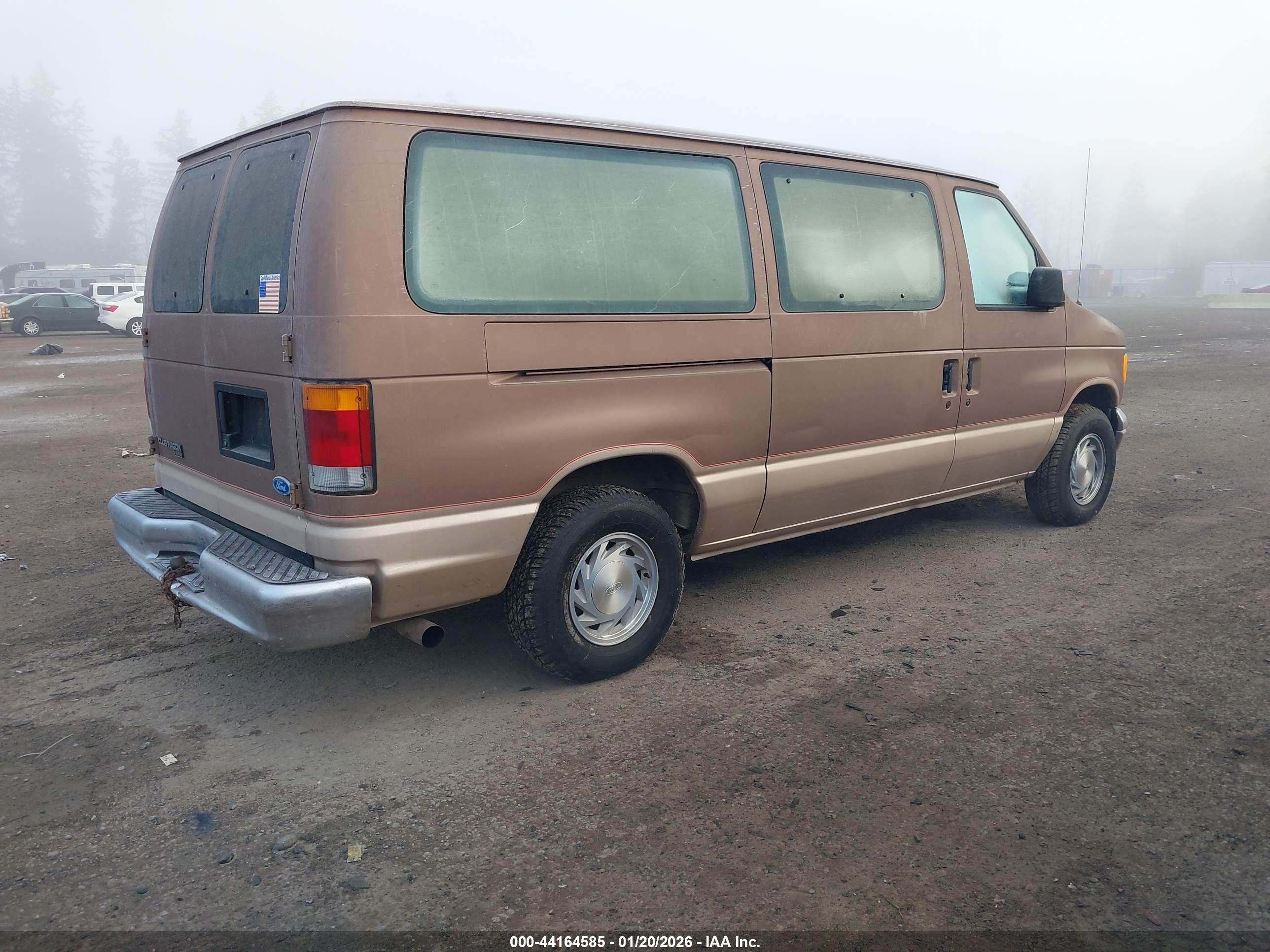 FORD ECONOLINE image 4