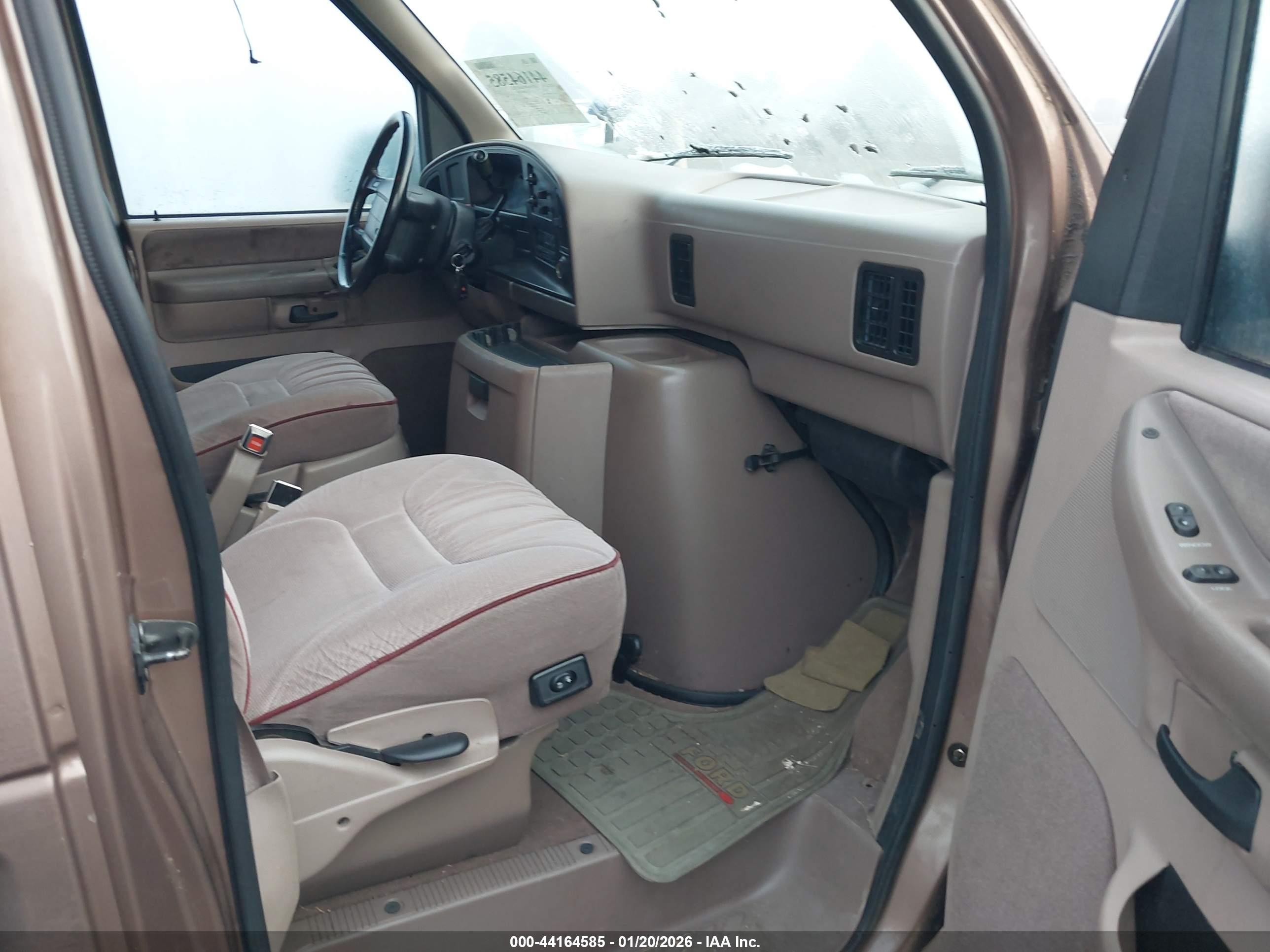 FORD ECONOLINE image 5