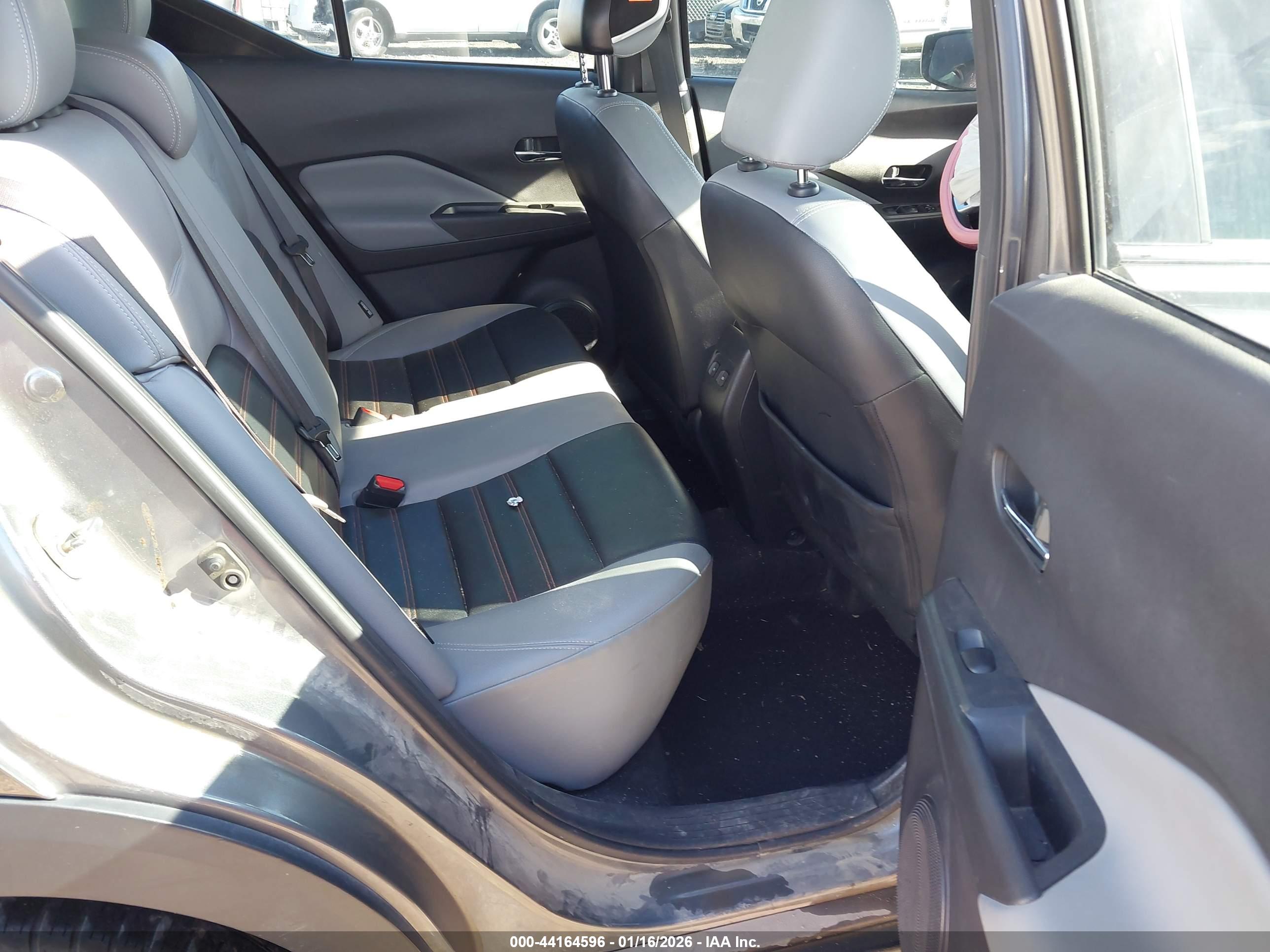 NISSAN KICKS image 8