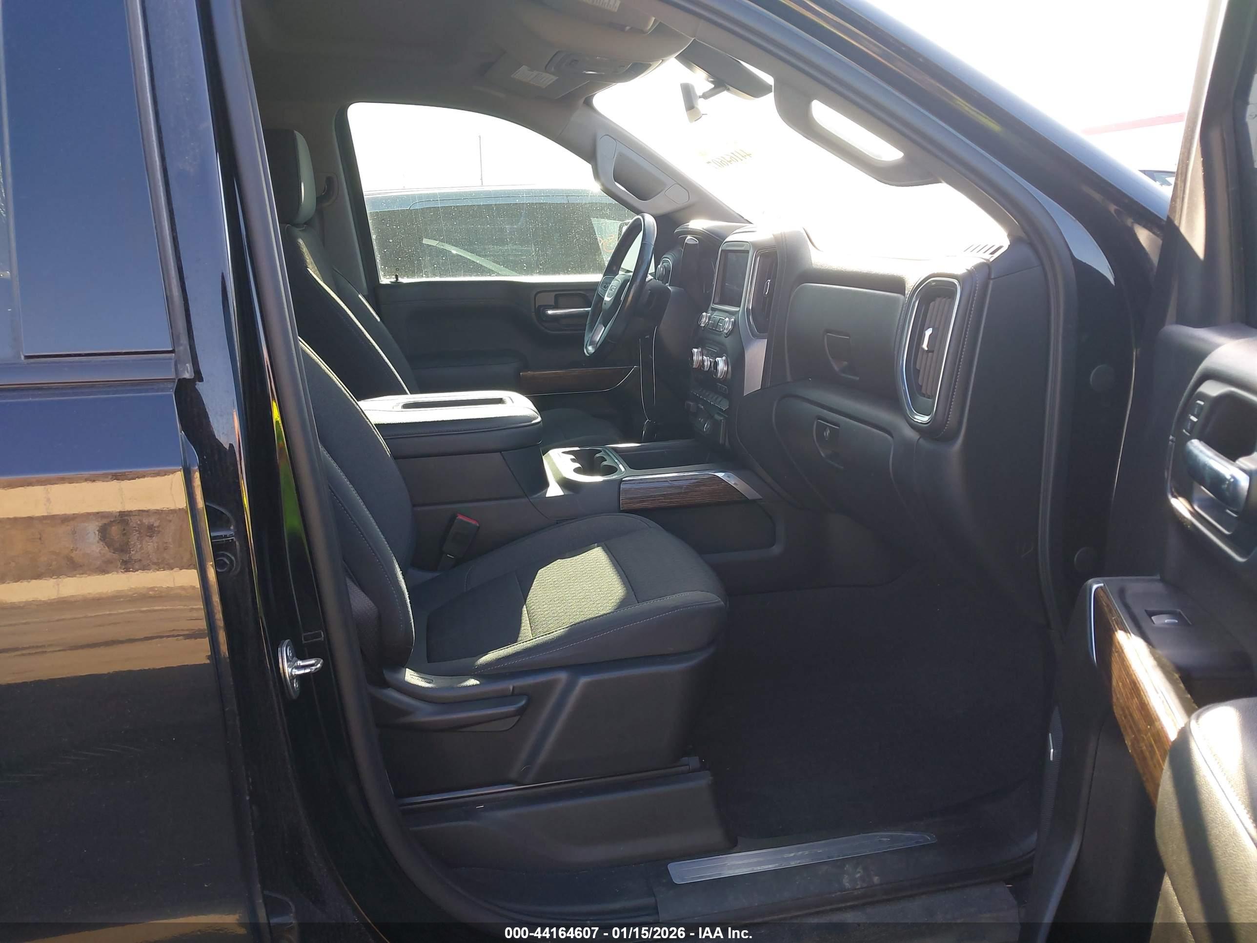 GMC SIERRA image 5