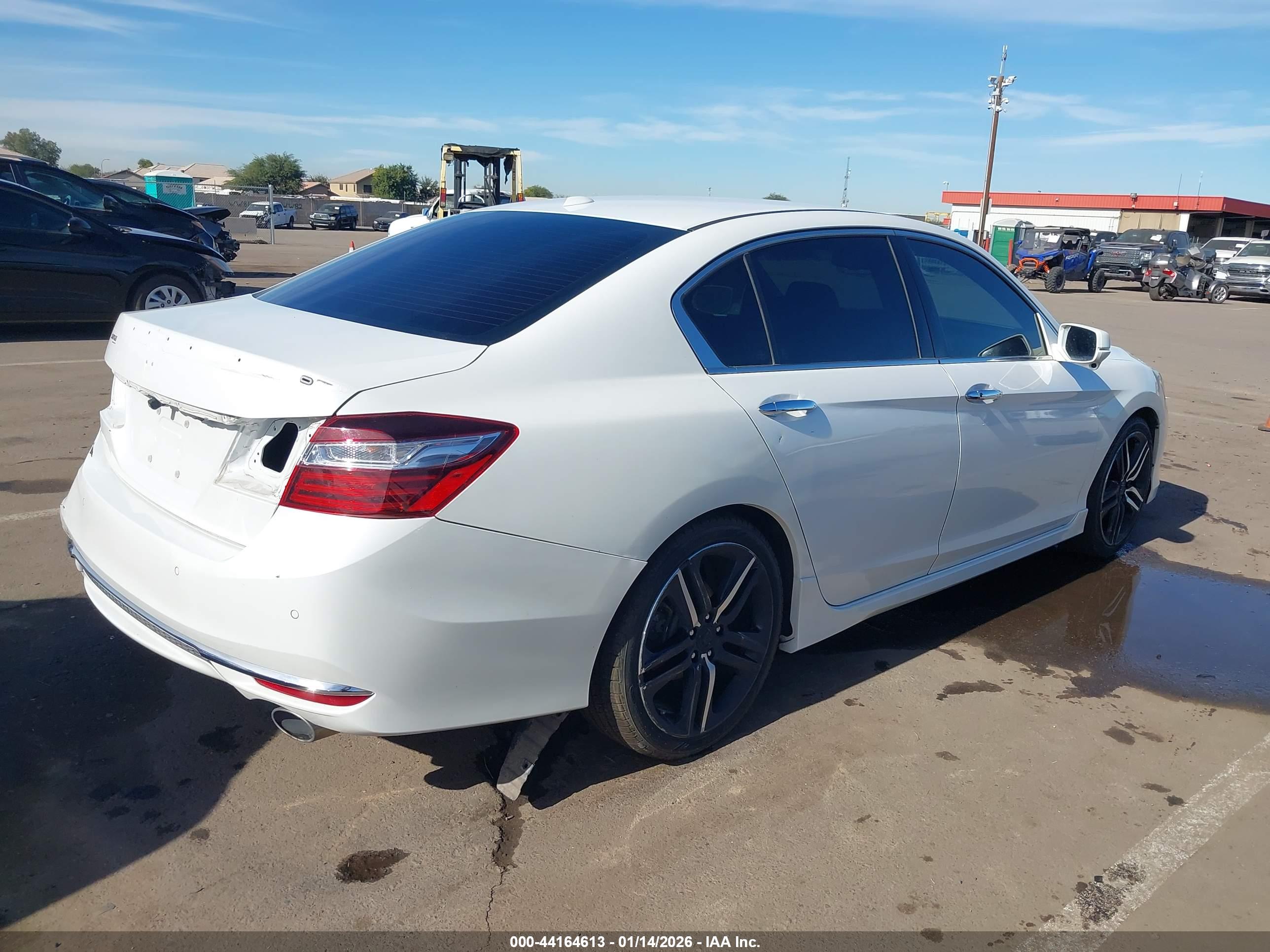 HONDA ACCORD image 4