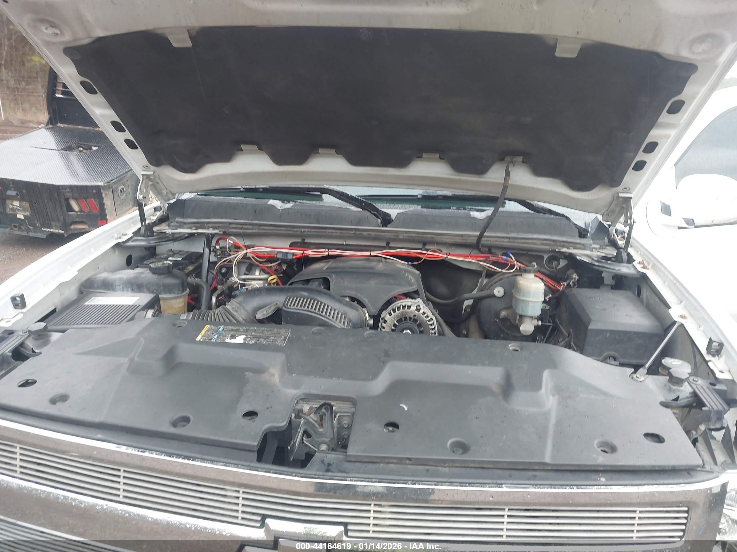 CHEVROLET SILVERADO image 10