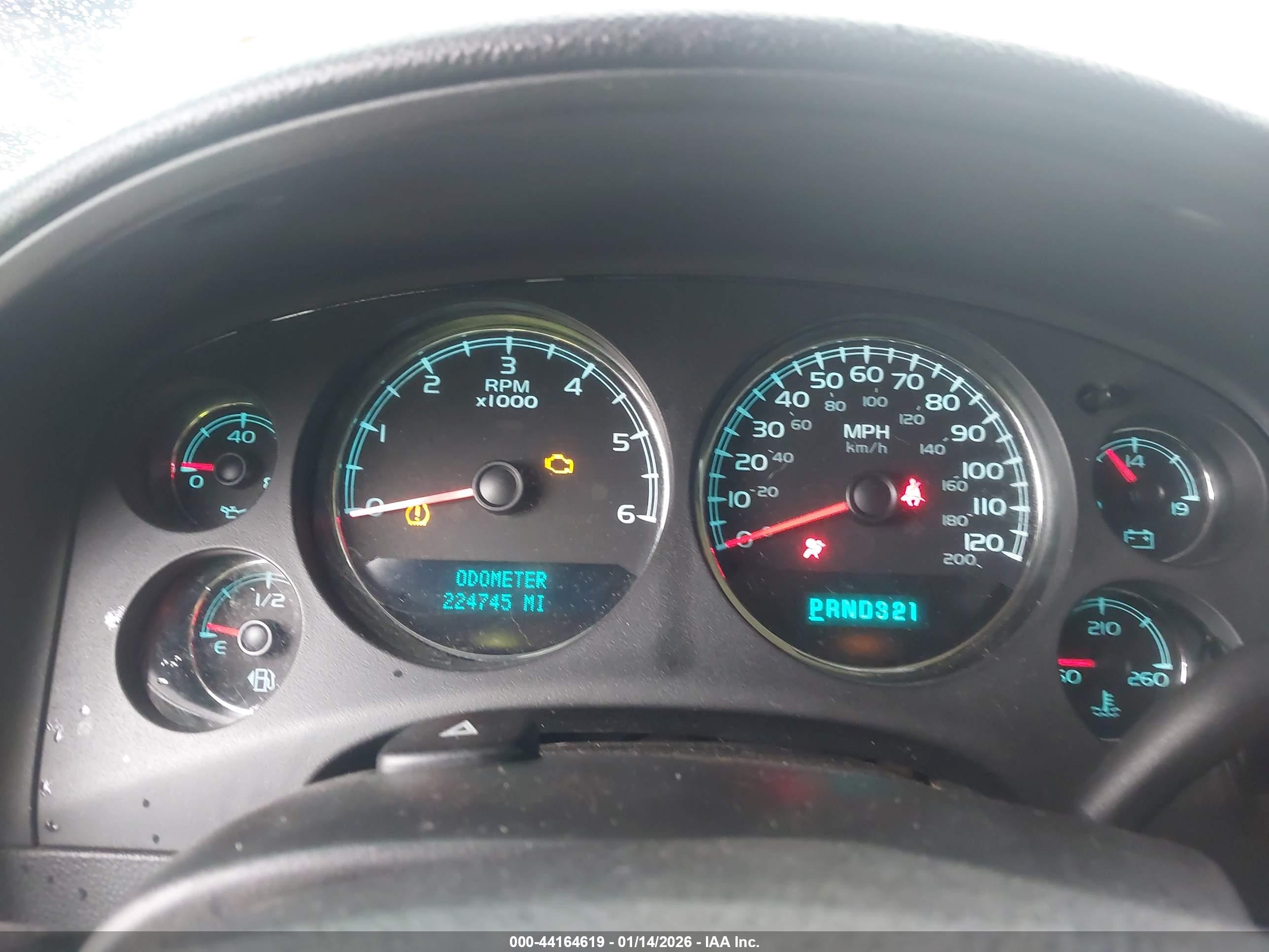 CHEVROLET SILVERADO image 7