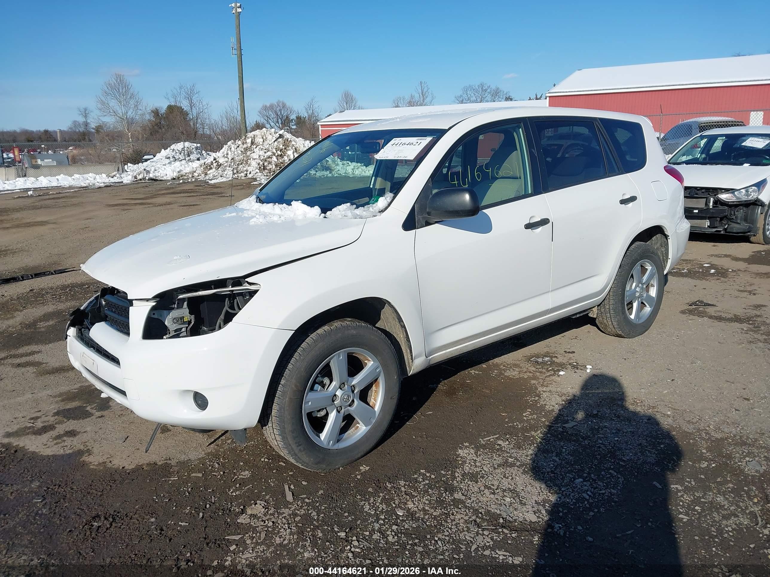 TOYOTA RAV4 image 2