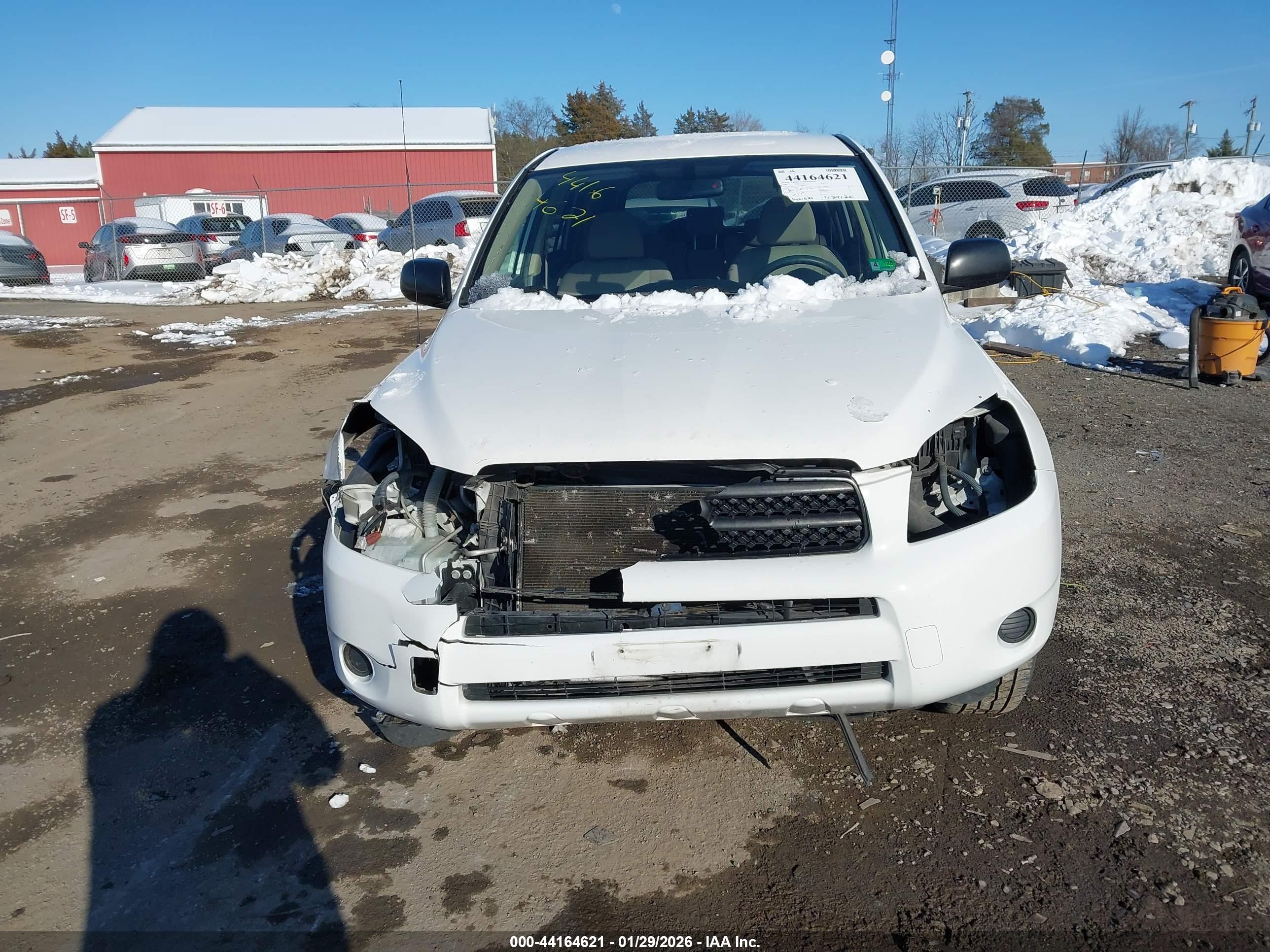 TOYOTA RAV4 image 6
