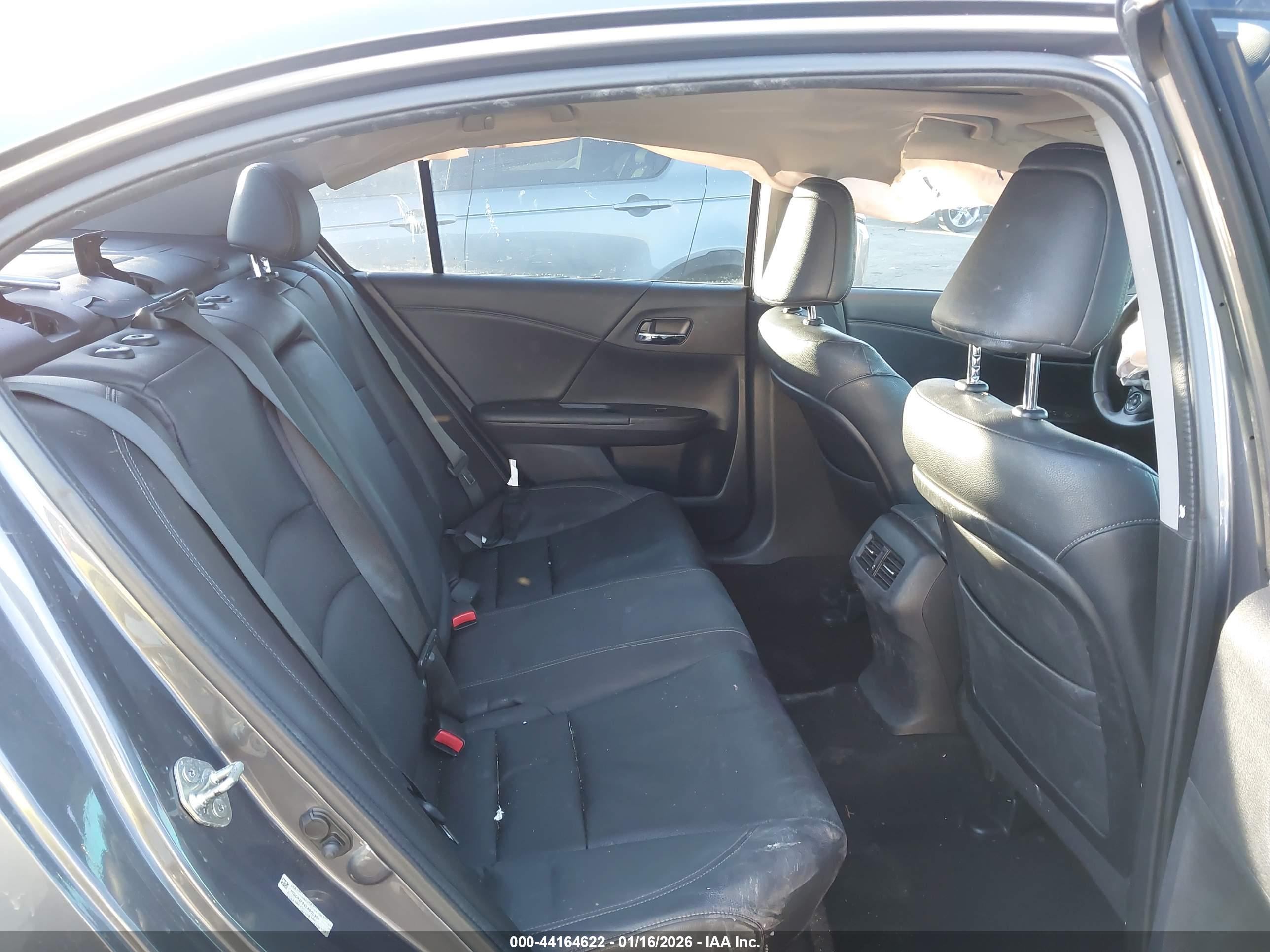 HONDA ACCORD image 8