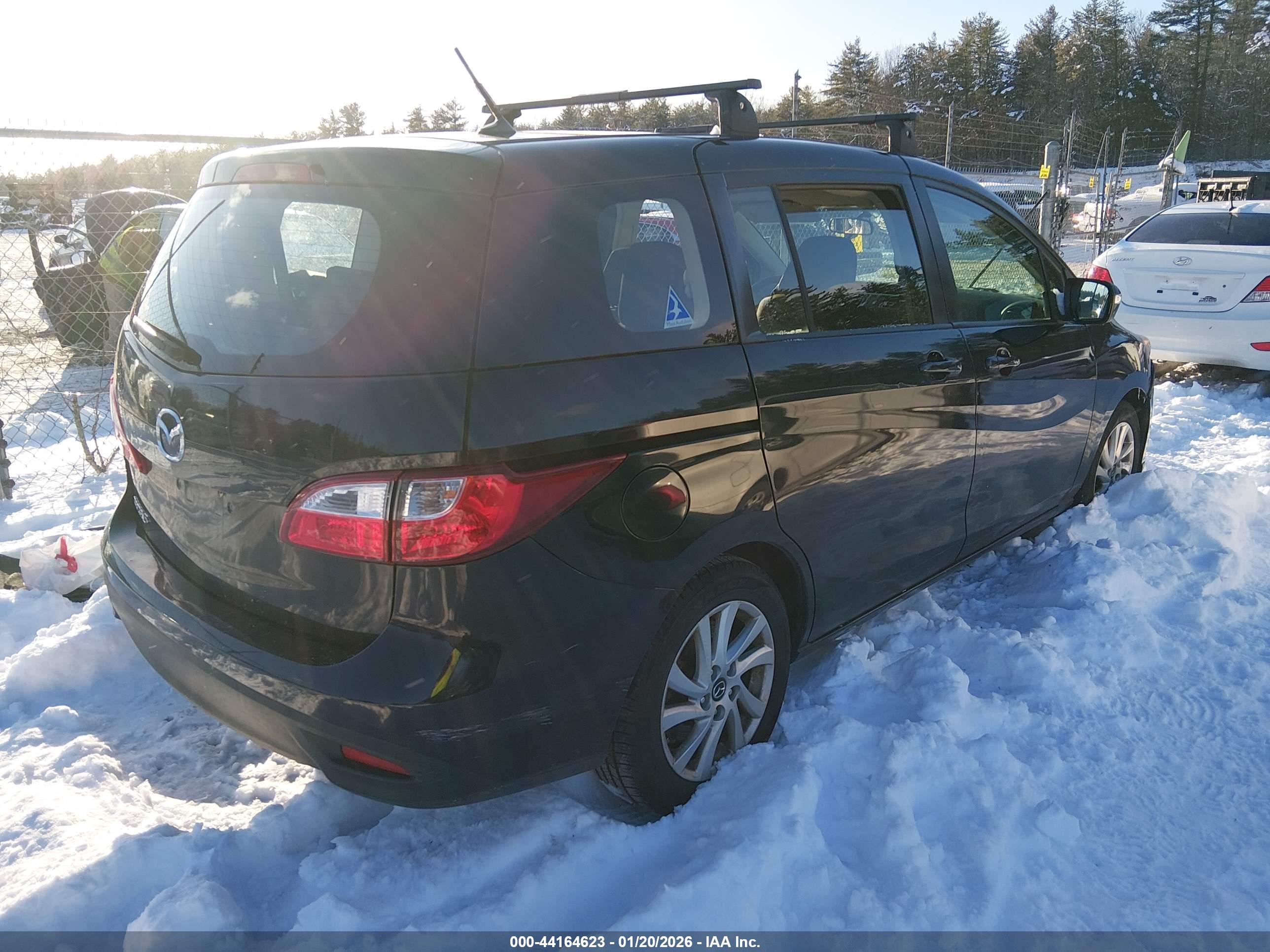 MAZDA MAZDA5 image 4
