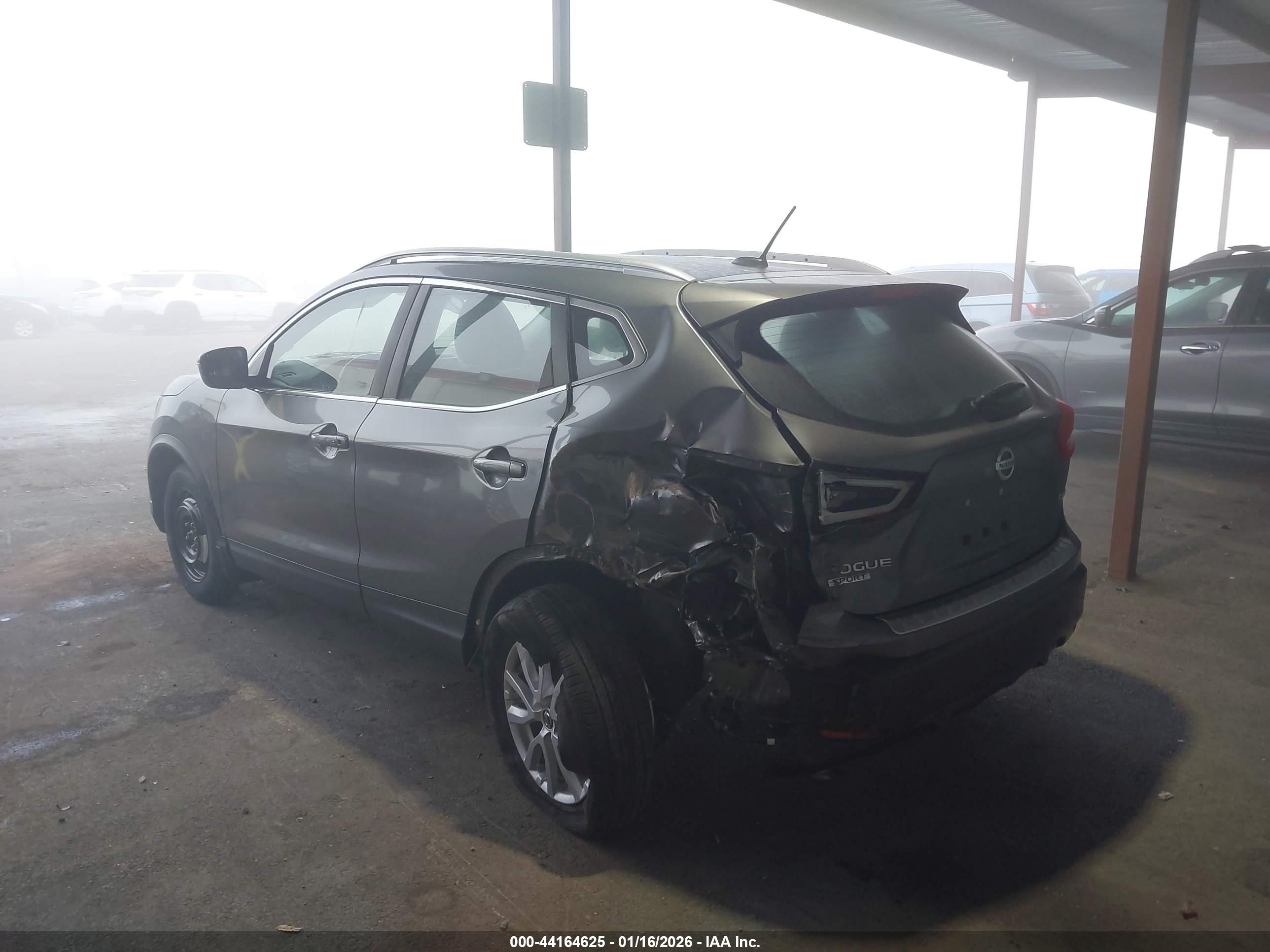 NISSAN ROGUE image 6