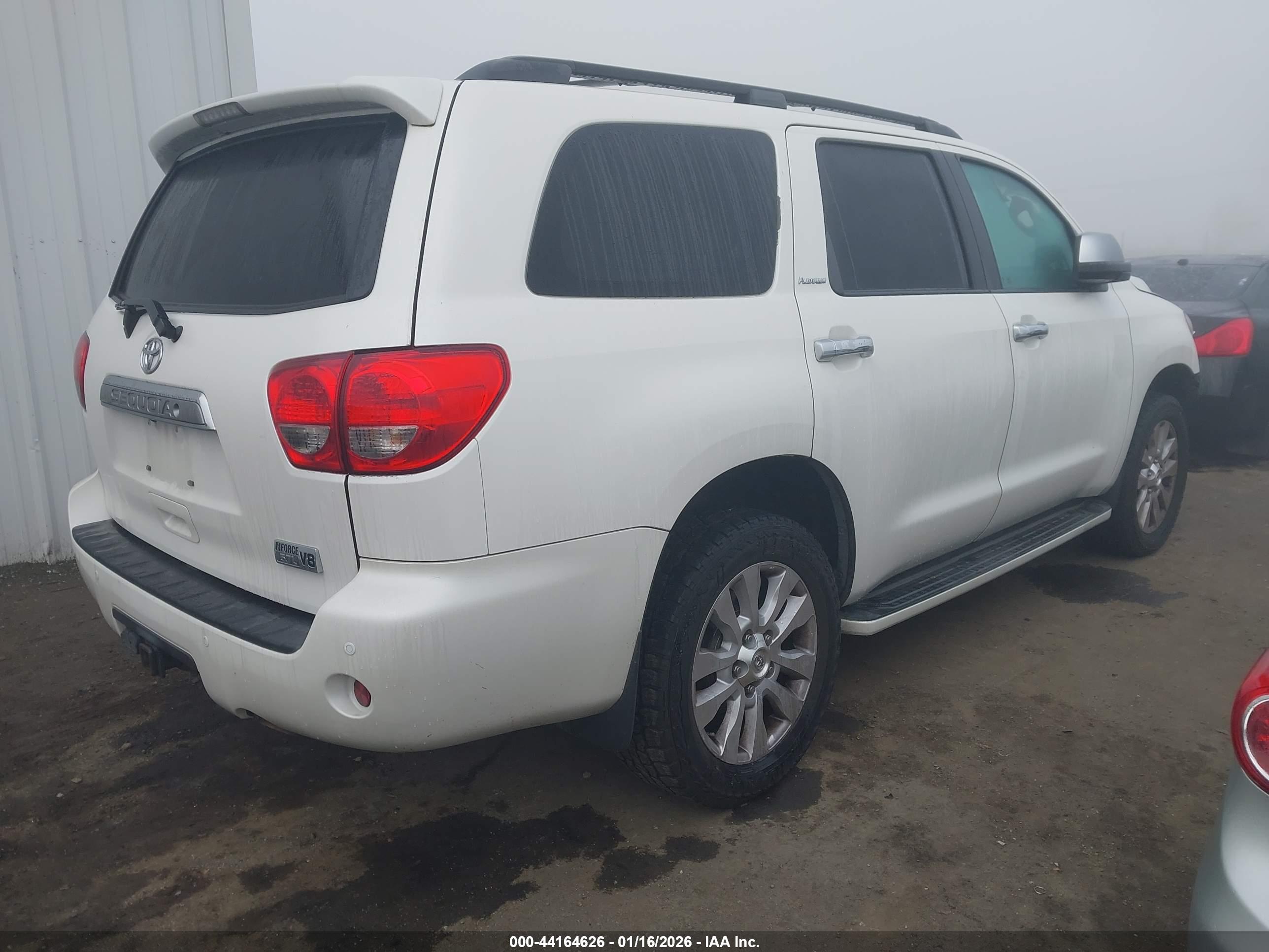 TOYOTA SEQUOIA image 4