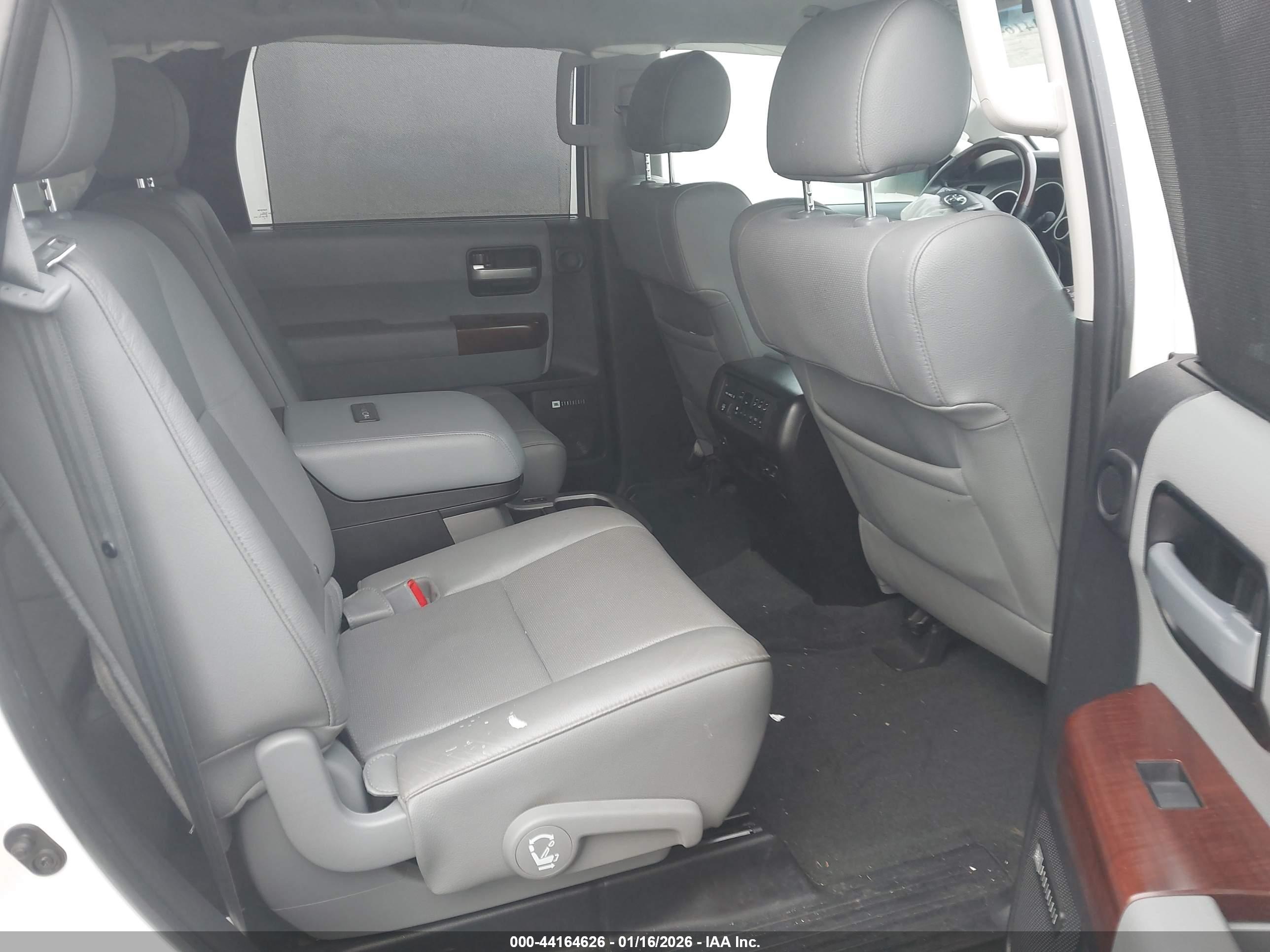 TOYOTA SEQUOIA image 8