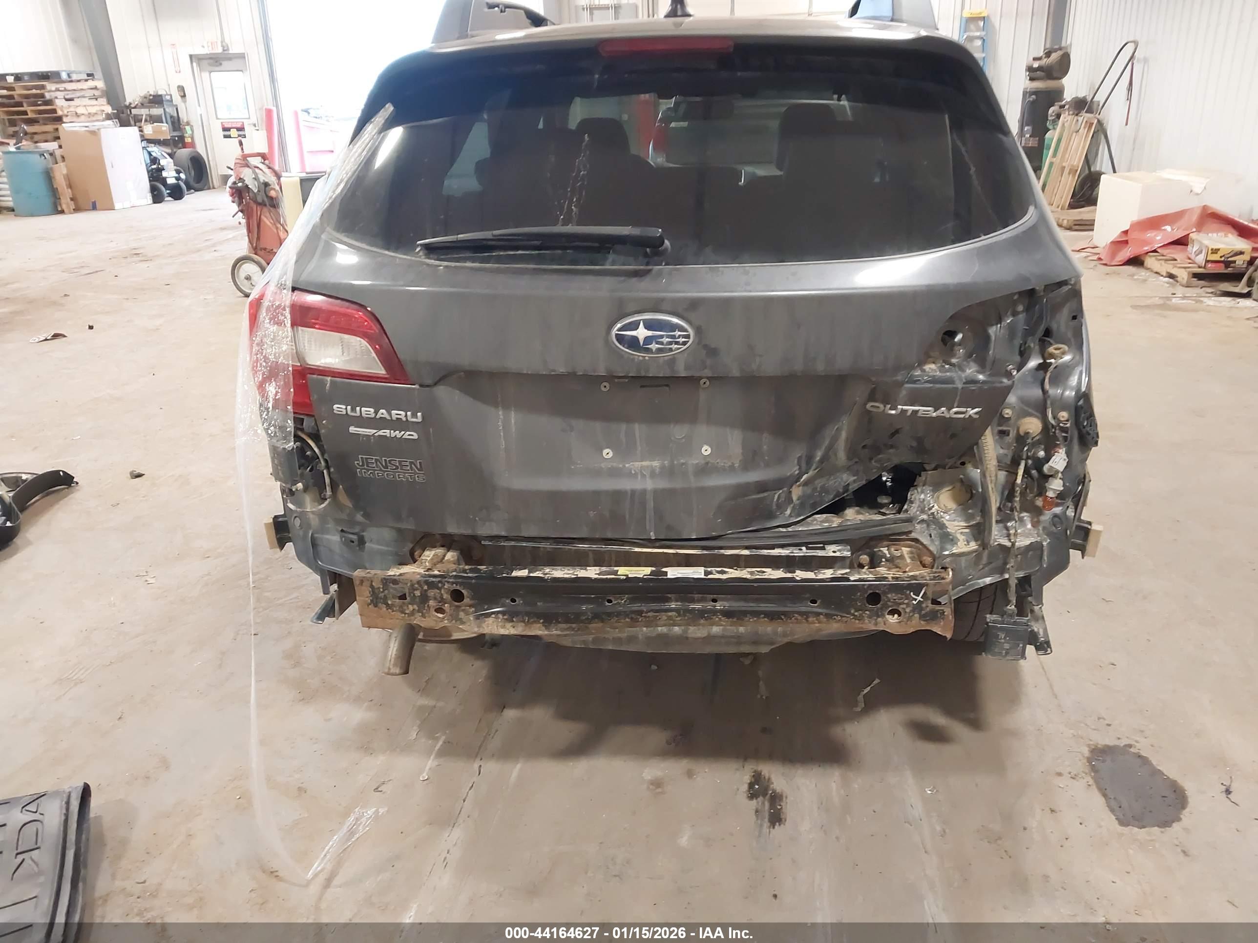 SUBARU OUTBACK image 6