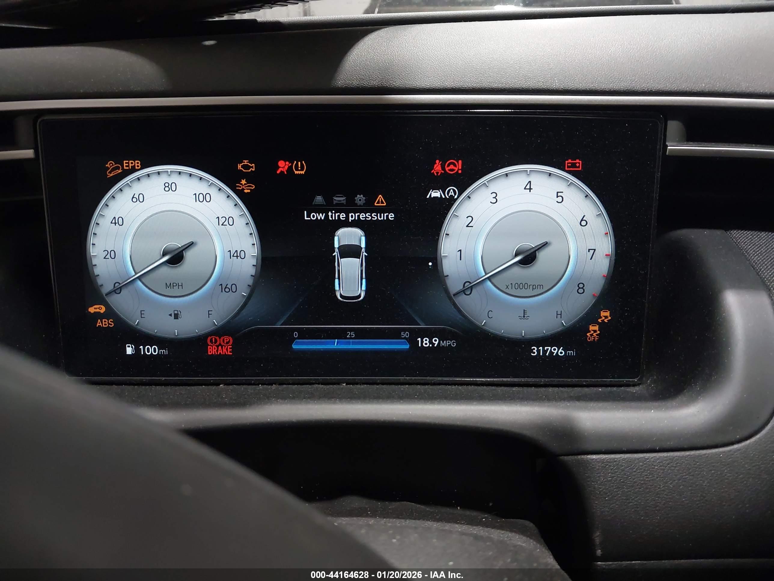 HYUNDAI TUCSON image 7