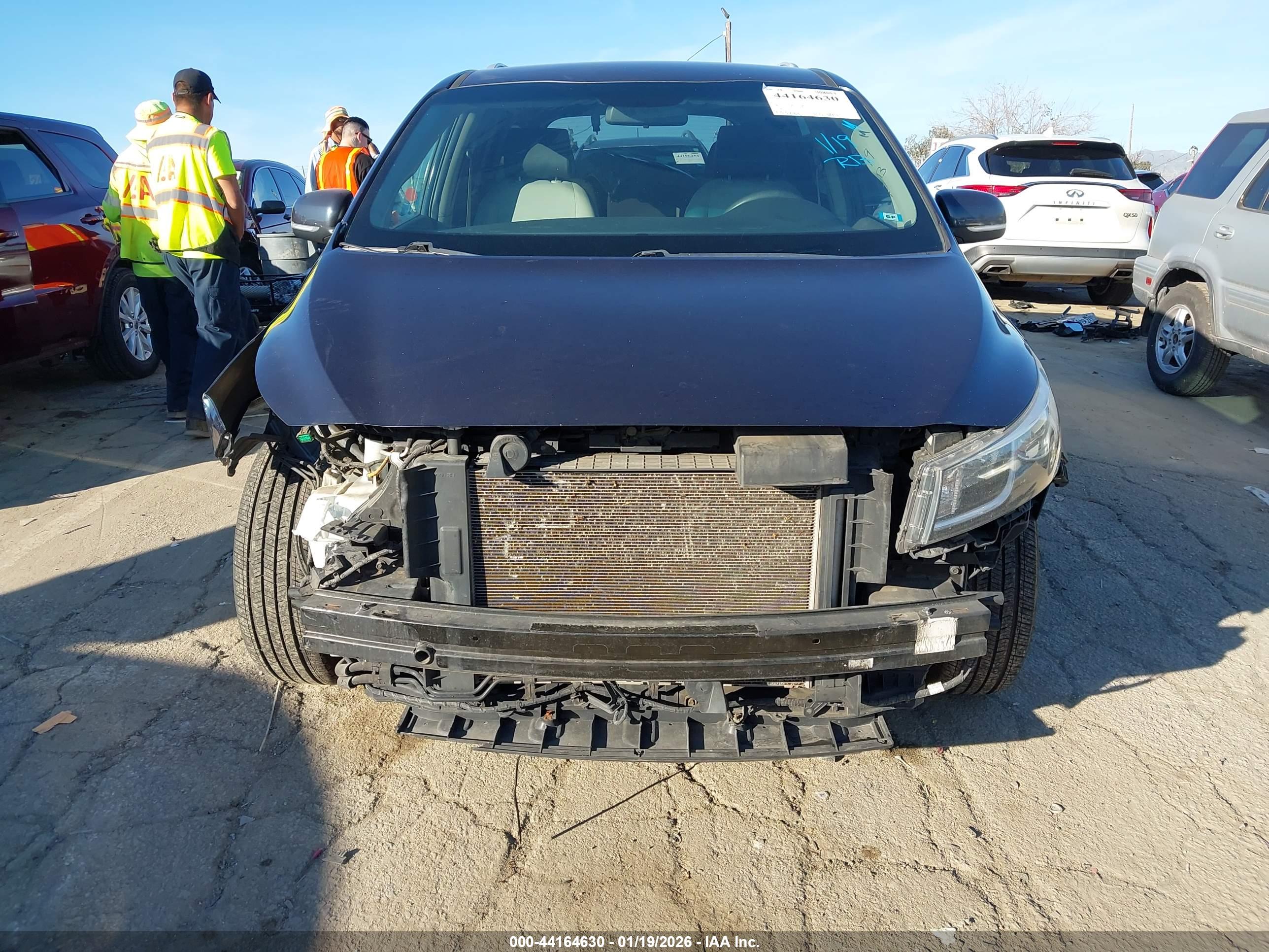 KIA SEDONA image 6