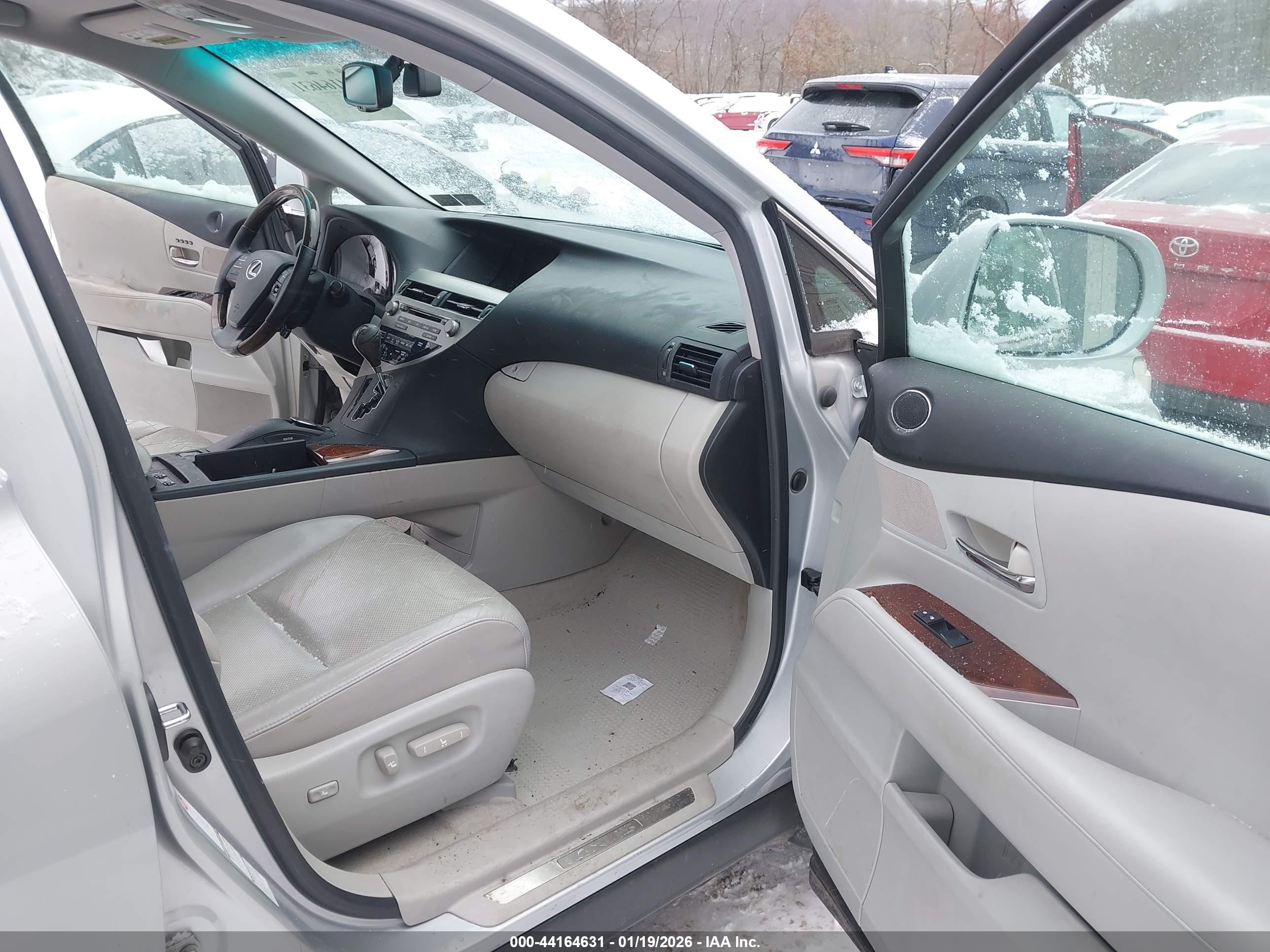 LEXUS RX image 5