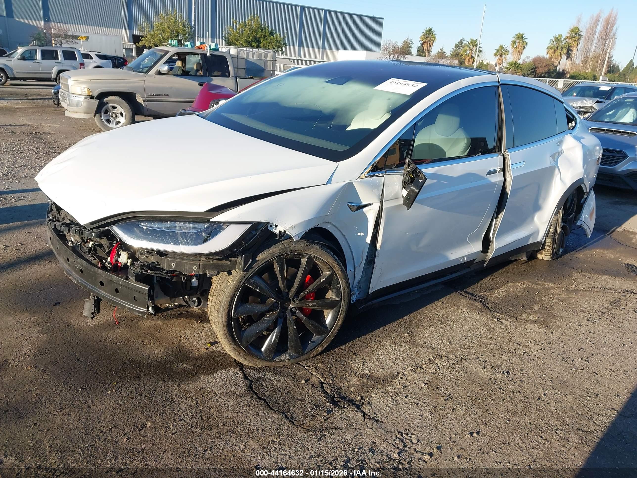 TESLA MODEL image 2
