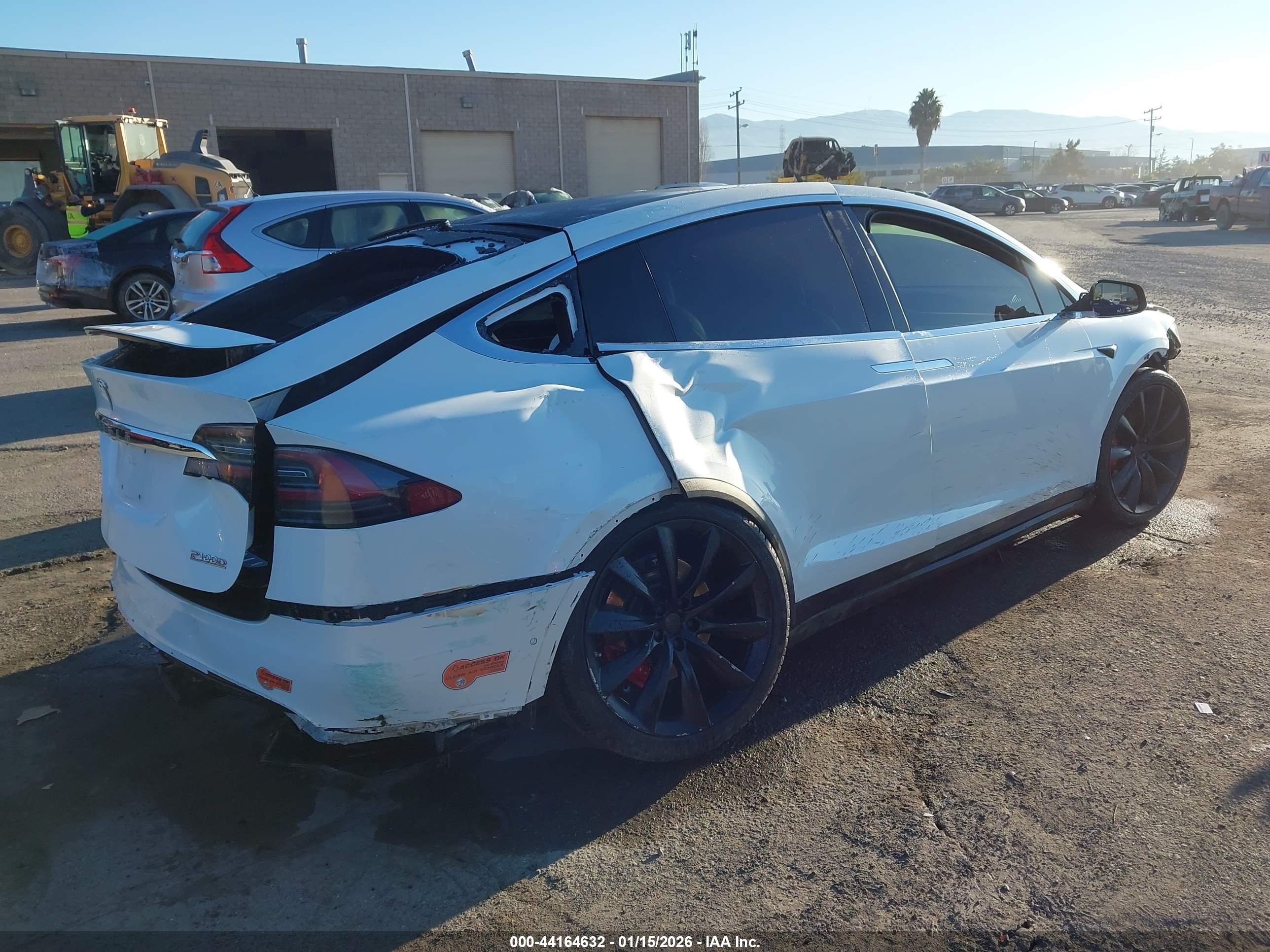 TESLA MODEL image 4