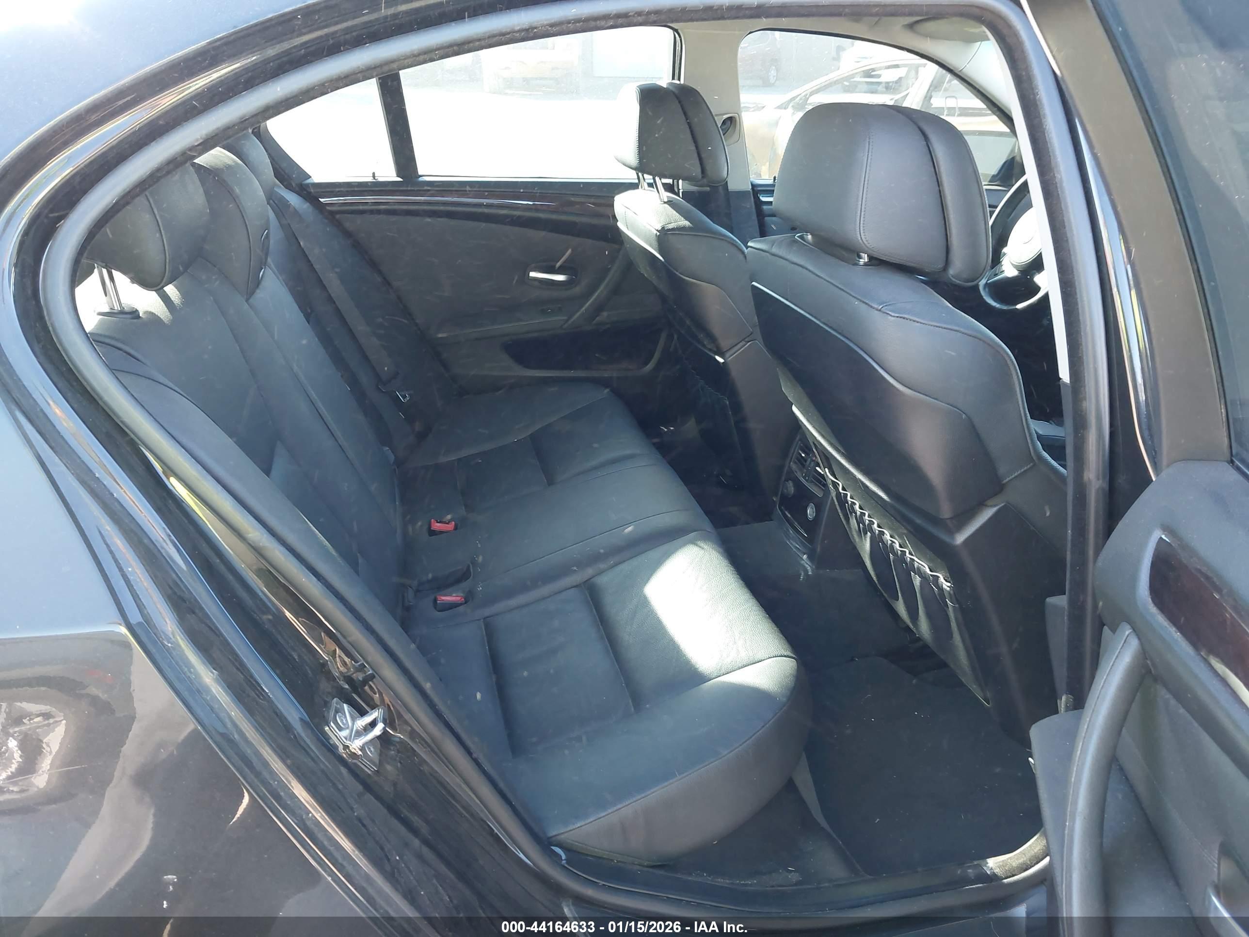BMW 535I image 8
