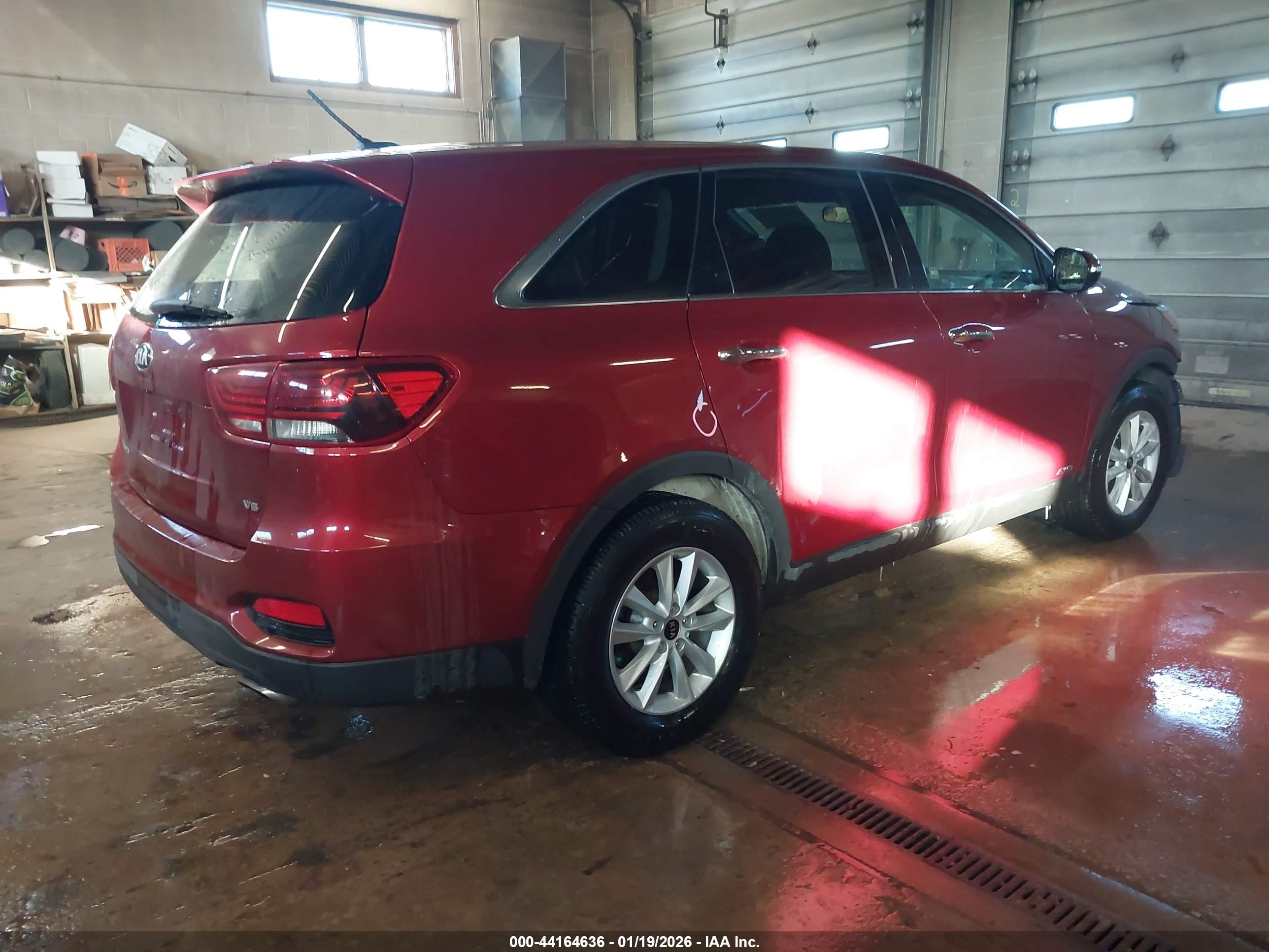 KIA SORENTO image 4