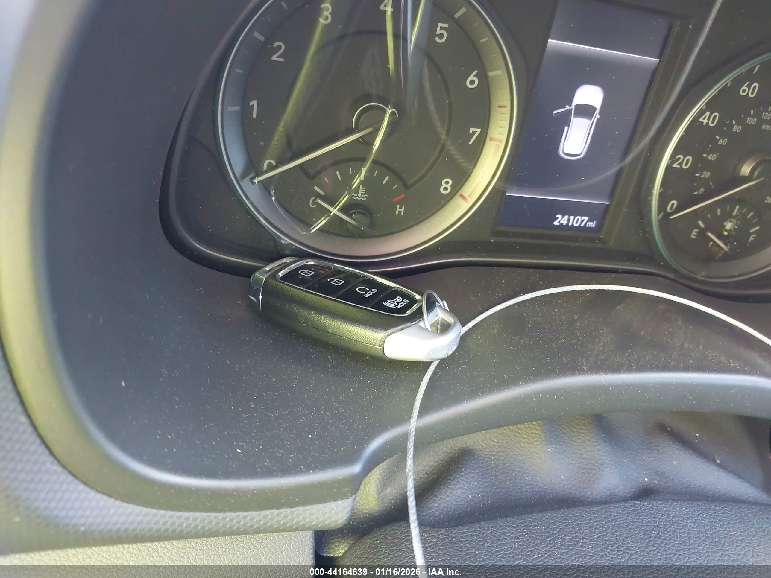 HYUNDAI KONA image 11