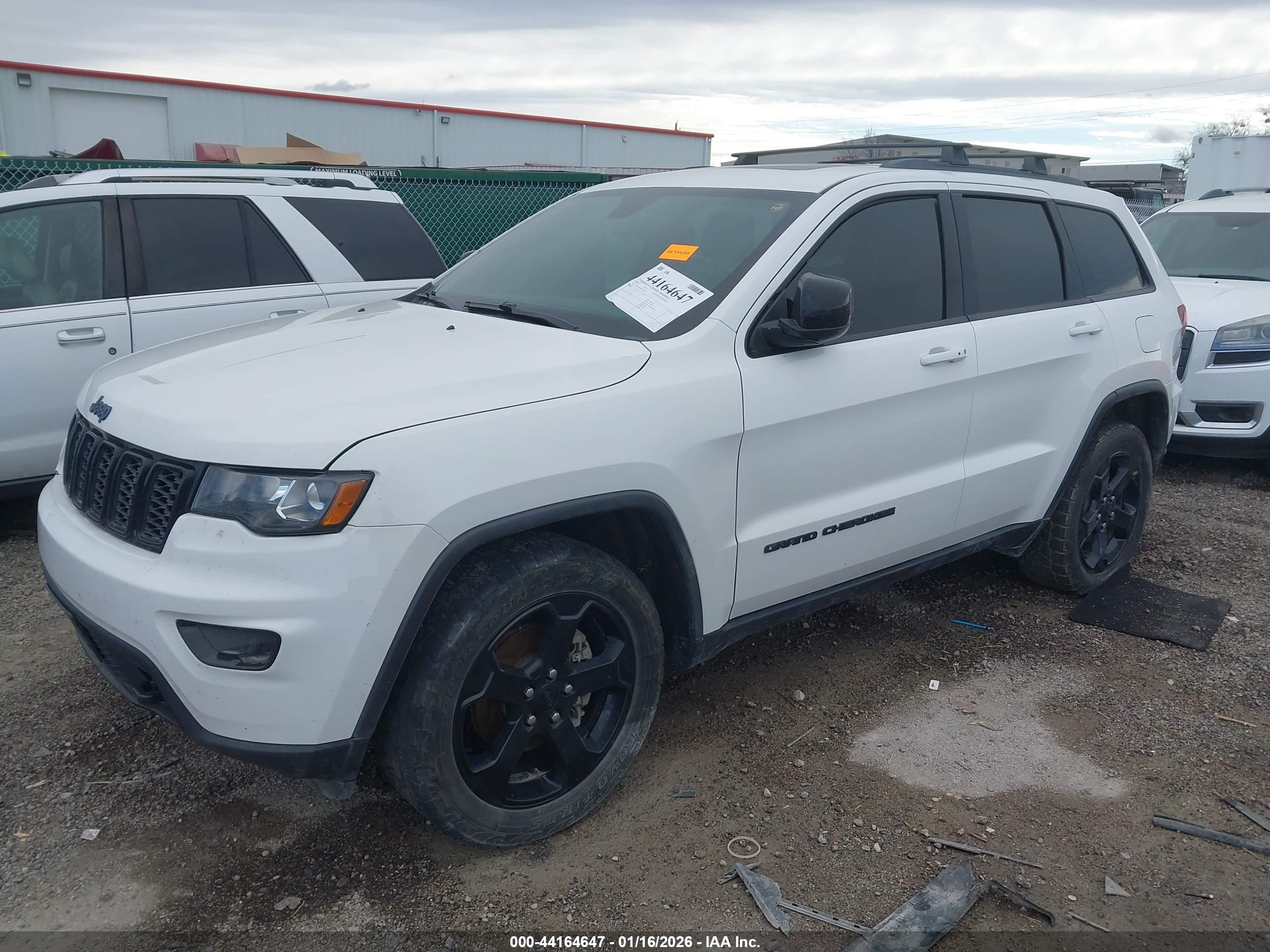 JEEP GRAND image 2
