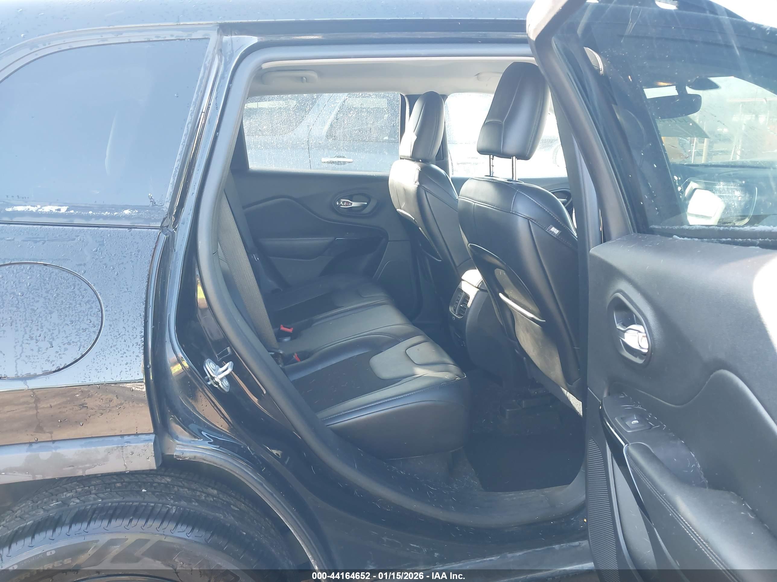 JEEP CHEROKEE image 8