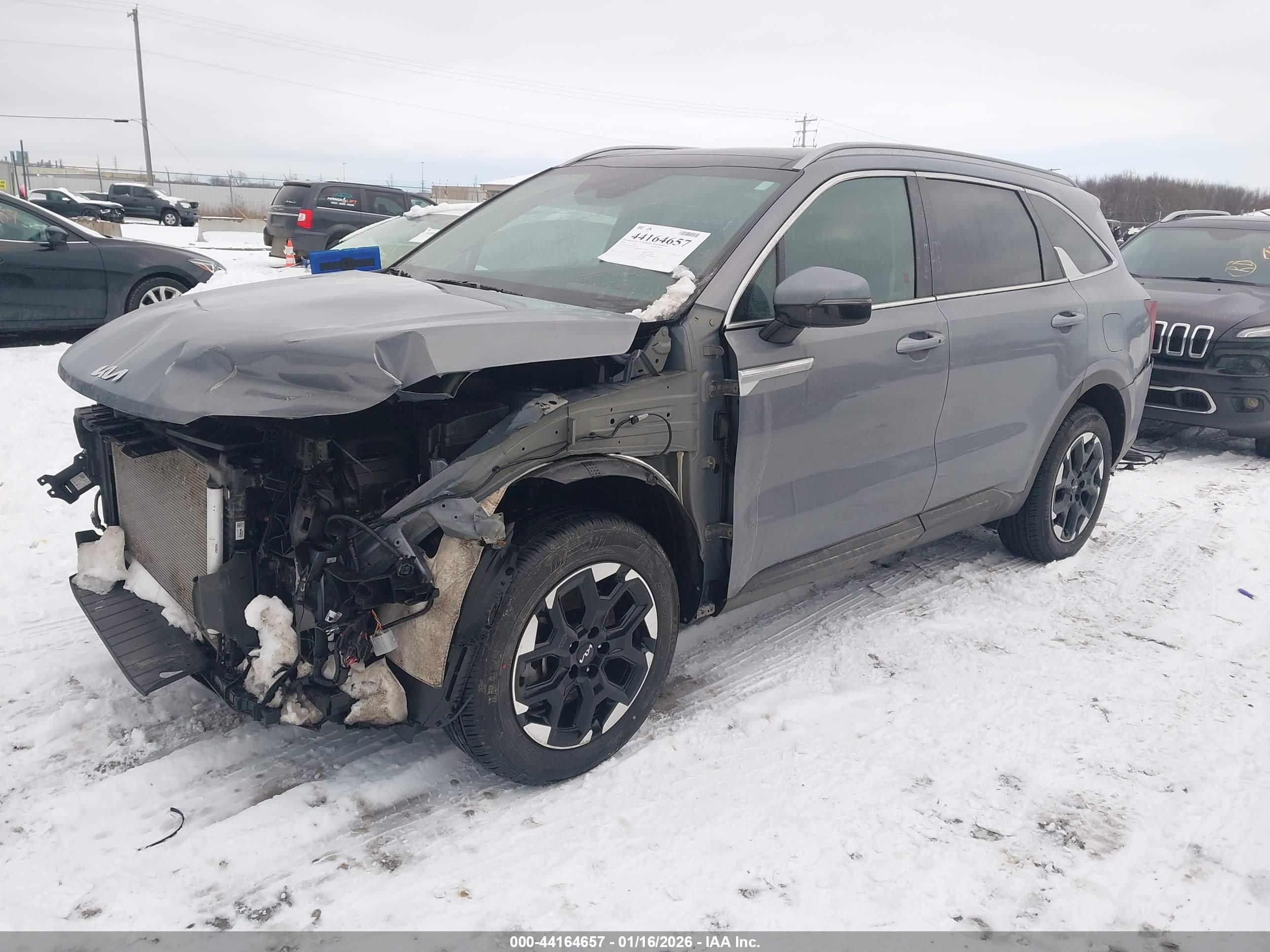 KIA SORENTO image 2