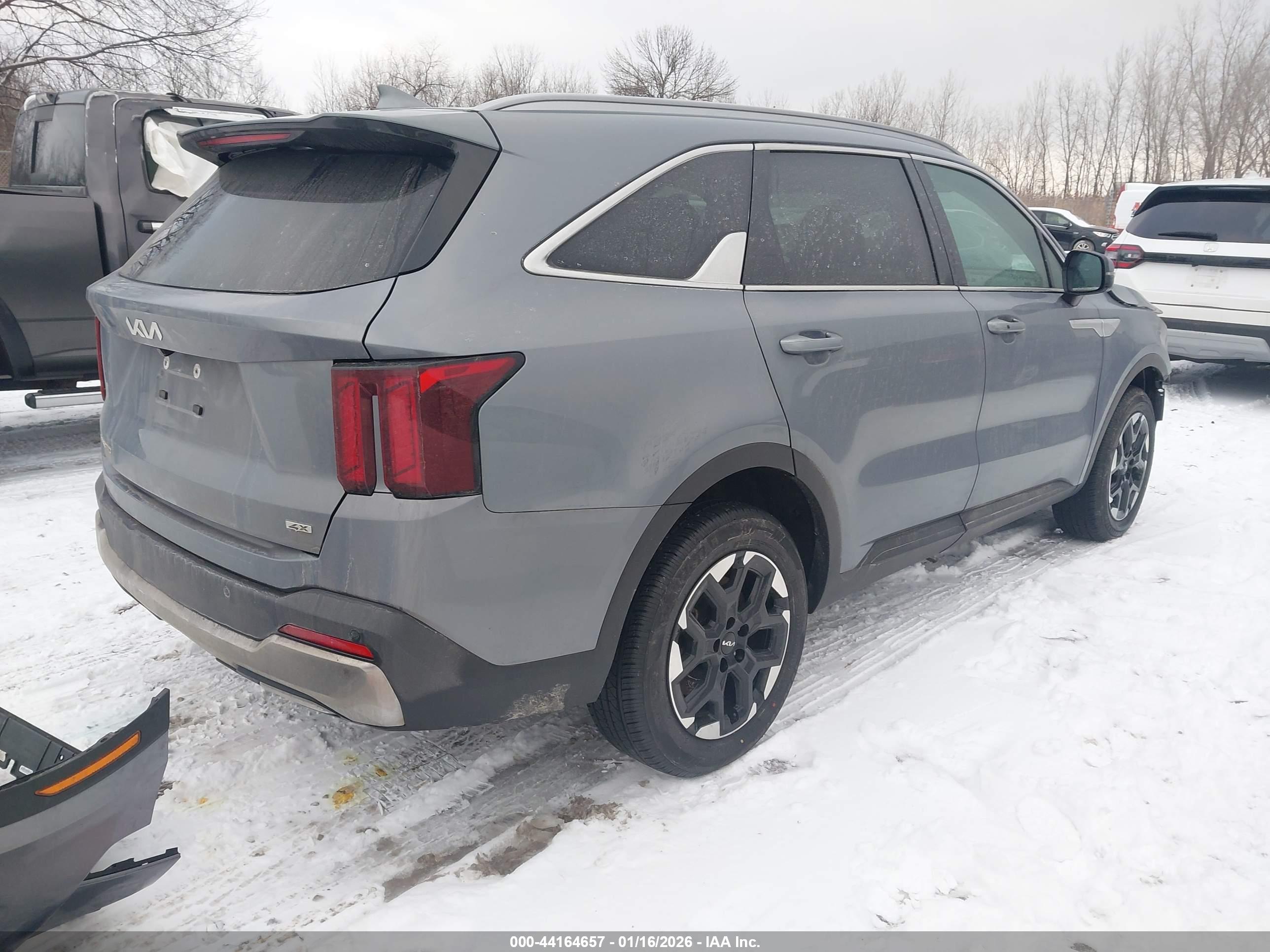 KIA SORENTO image 4